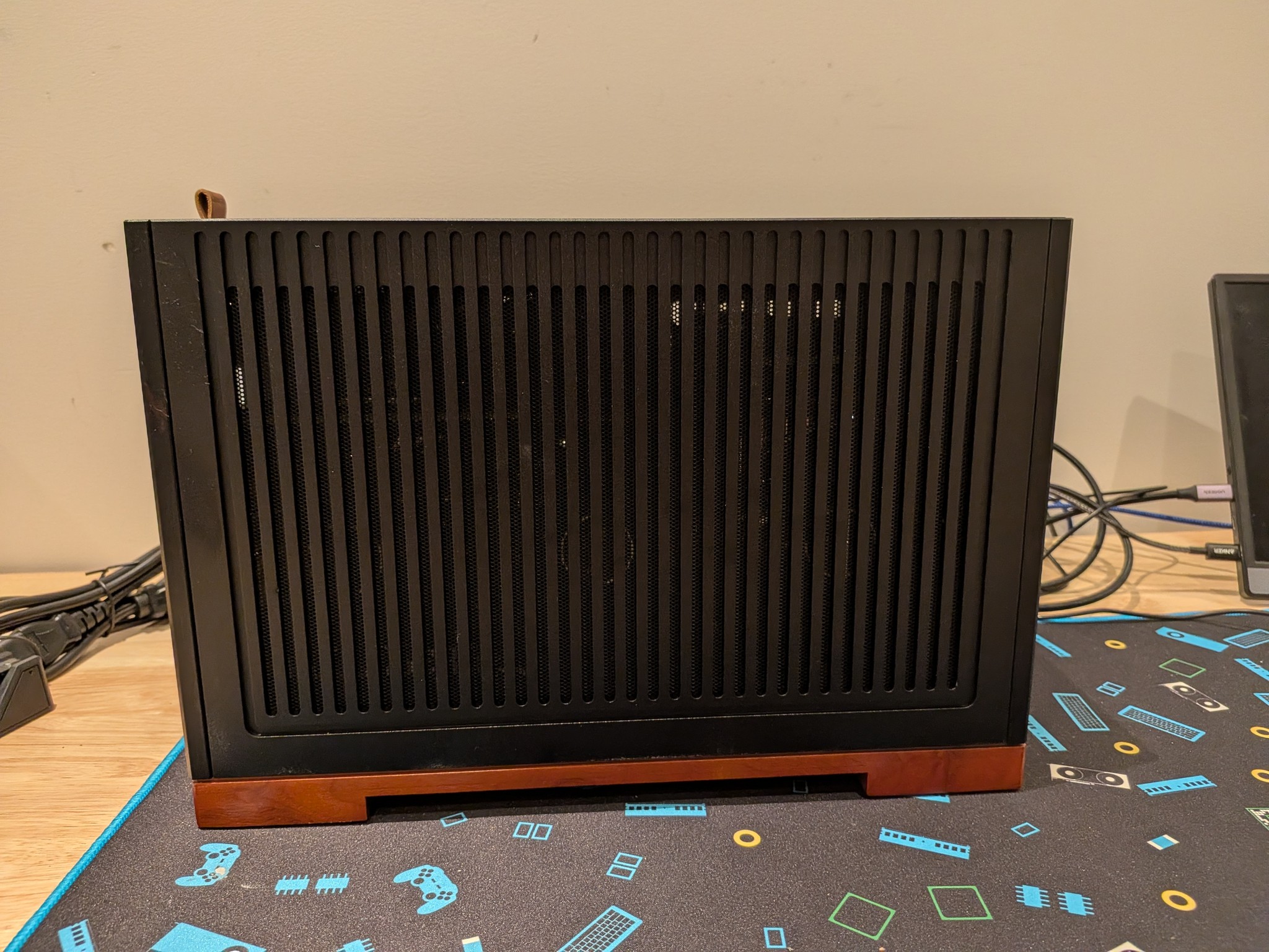 1440p Globetrotter - RX 9070, Ryzen 5 9600X, 32 GB DDR5 RAM, 1 TB Gen 4 NVME, Noctua