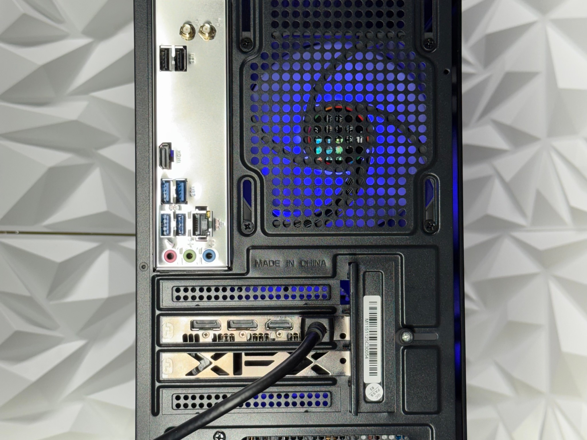 Rx 6600 / Ryzen 5 5500 / 16GB DDR4 Ram / 500GB Samsung SSD / Windows 11
