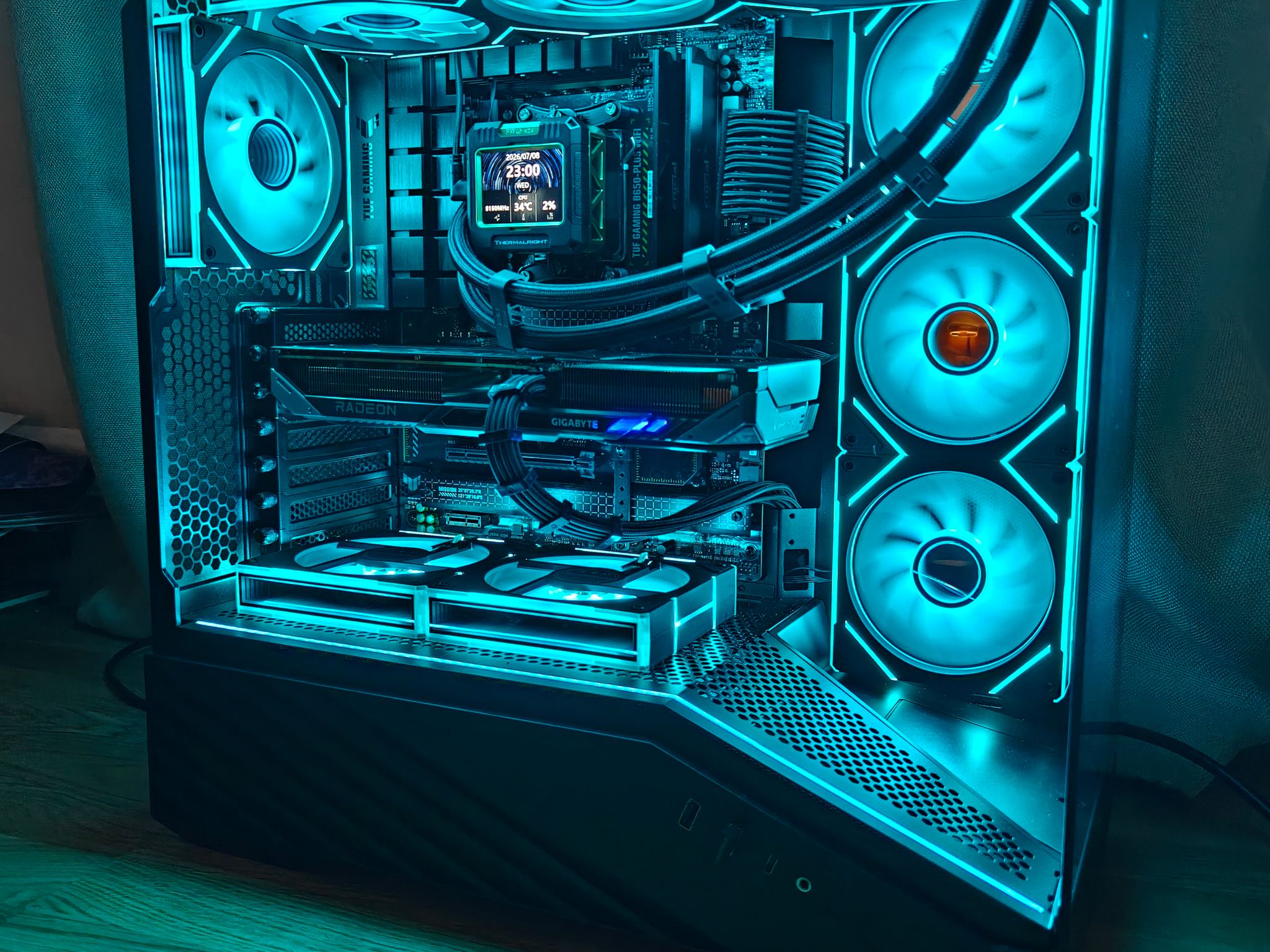 Custom Gaming PC Build: 9060 XT 16GB, Ryzen 5 7600X, 1 TB NVME, Tuf Gaming B650-Plus Wifi
