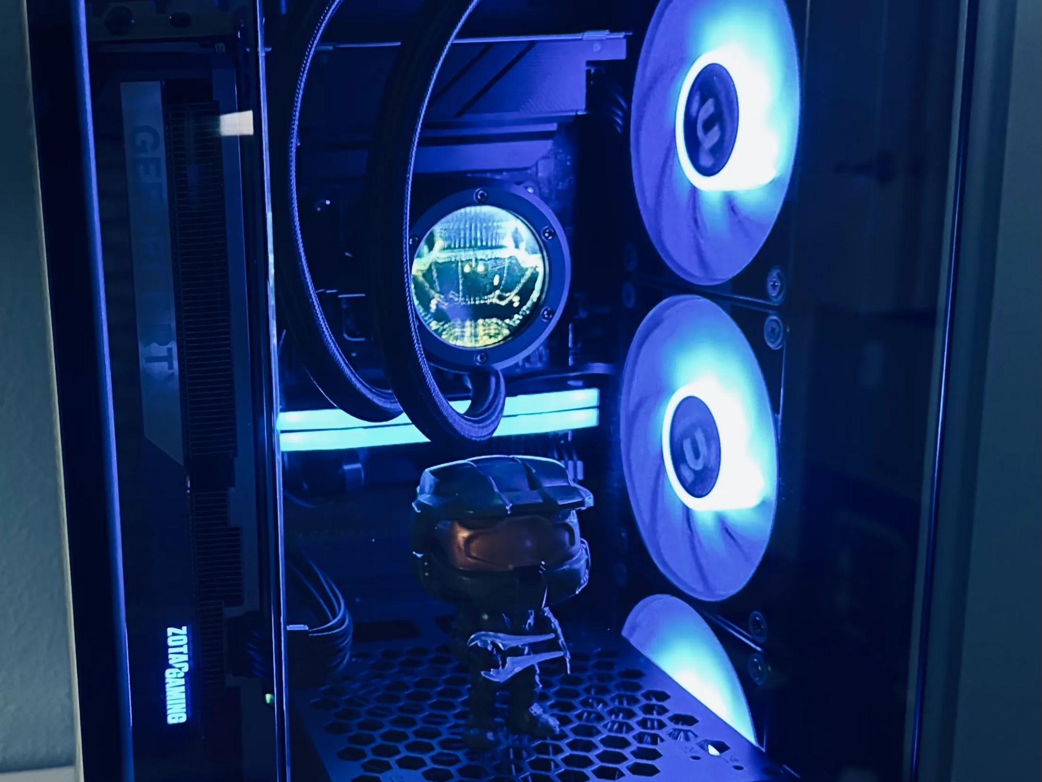 RTX 5070 Ti TOWER 250 HALO THEMED GAMING PC (RYZEN 7 7800X3D, 32GB DDR5 6000)