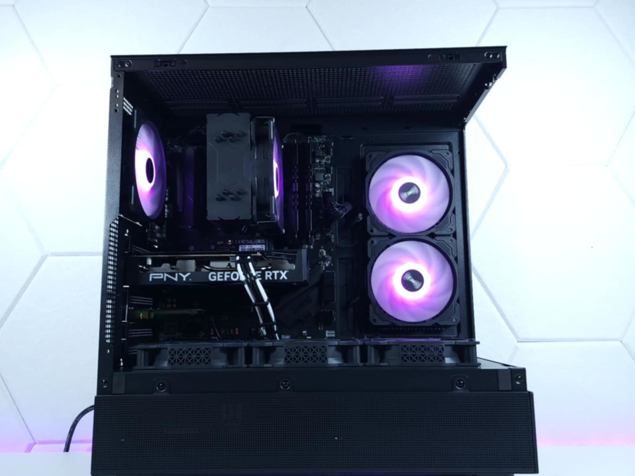 💜RTX 4060●Ryzen 5 5600GT●1TB NVMe●32GB 3200MHz DDR4●1080p Gaming Computer