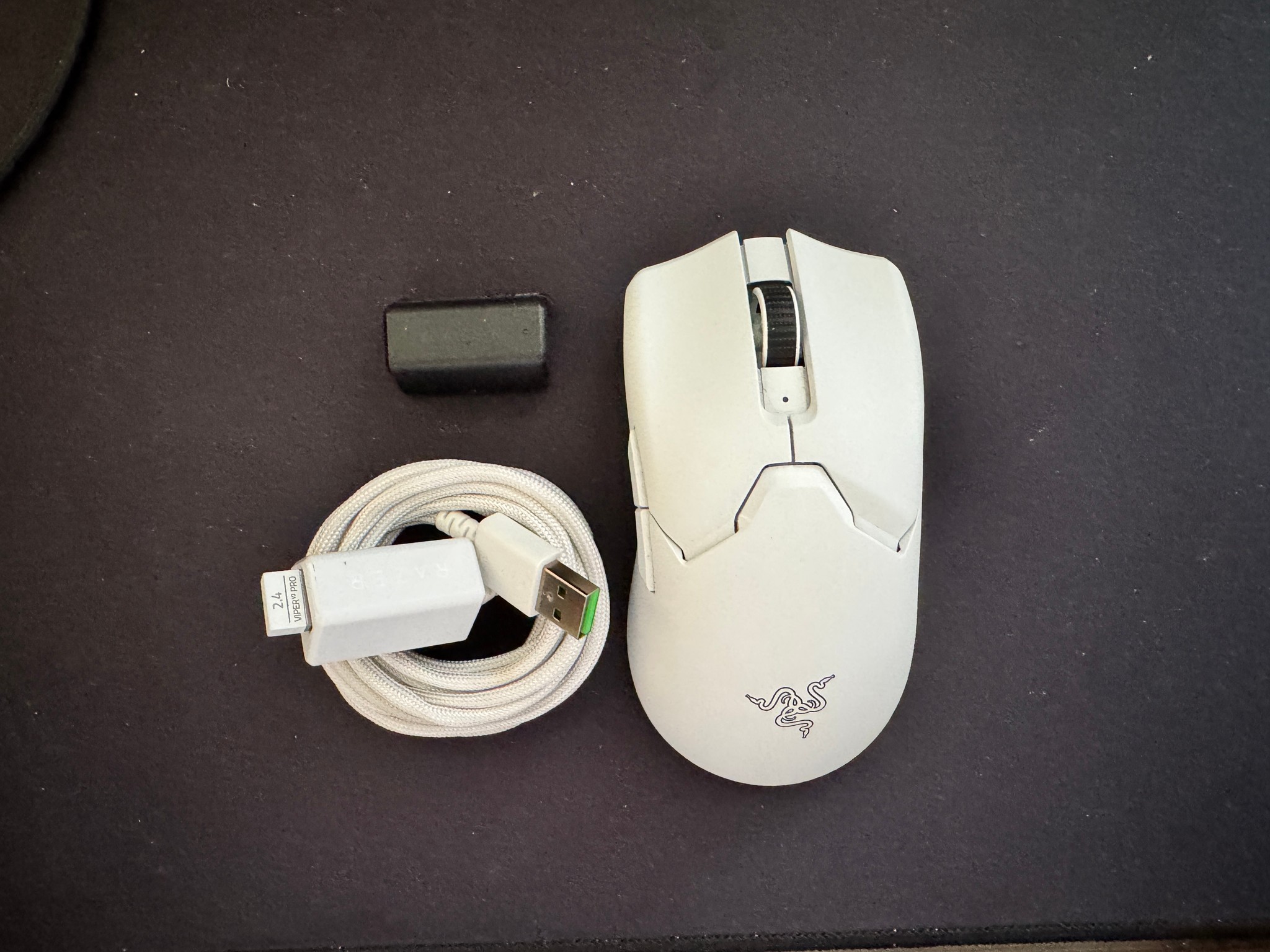 Razer Viper V2 Pro (White) with 8K Dongle & Superglide Glass Skates