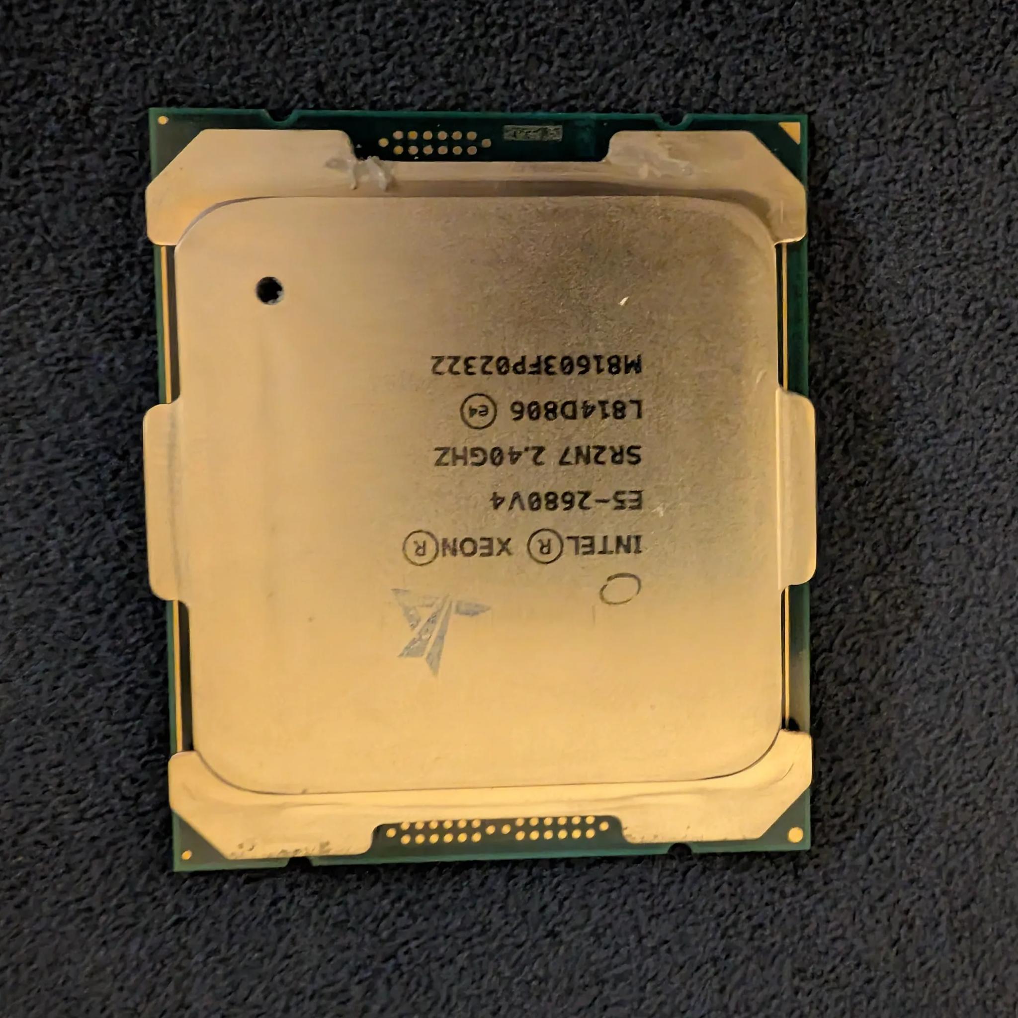 Lot of 4 xeon 2680v4