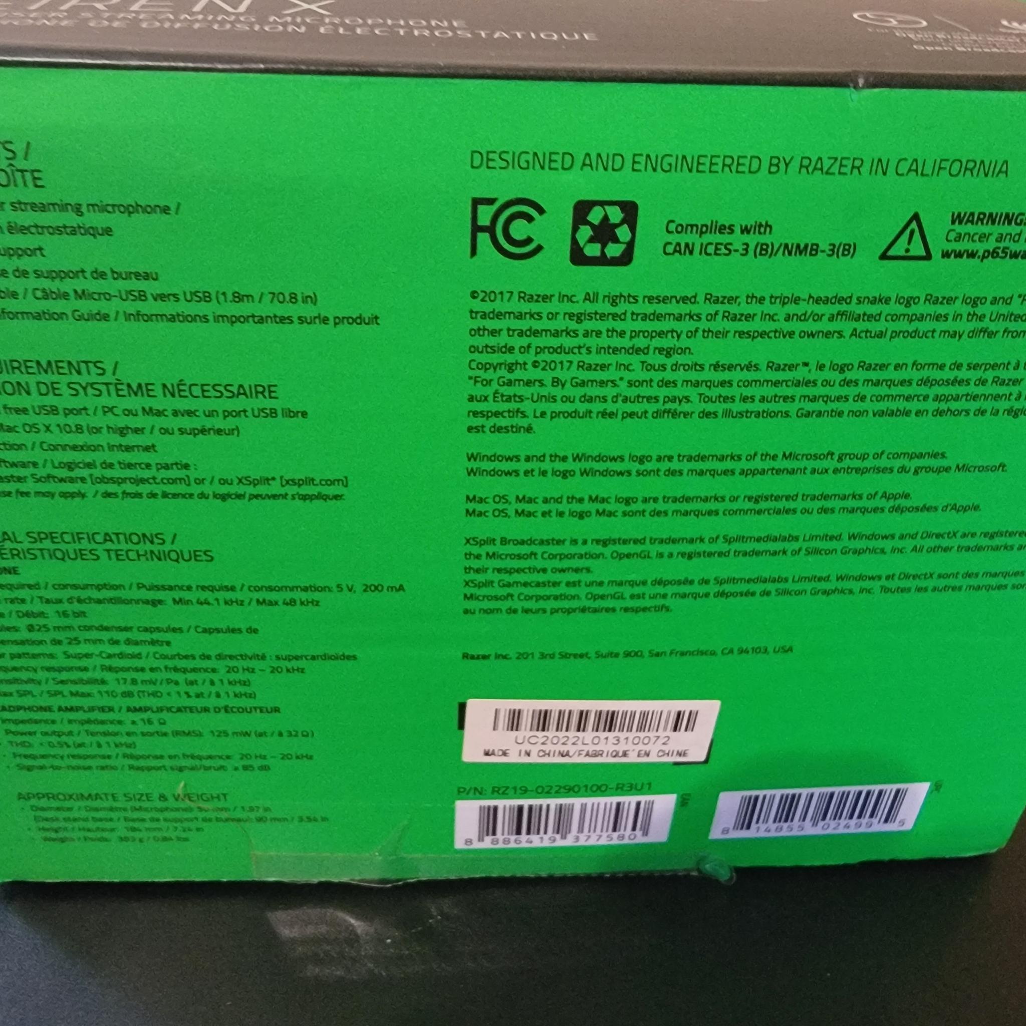 Razer Seiren X USB Streaming Microphone - Black