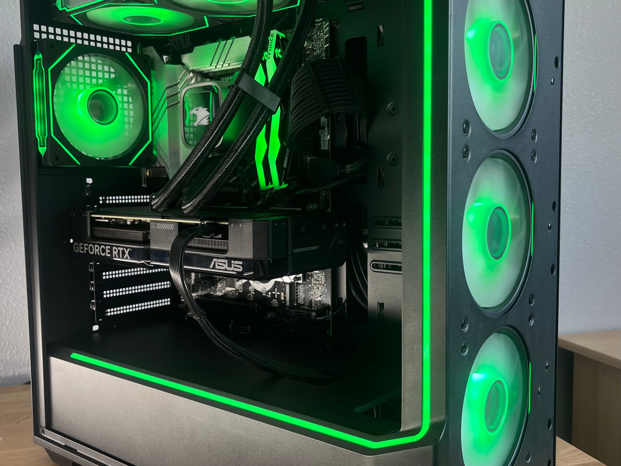 4070 Ti Super 16gb | i-7 14700kf | 32gb DDR5 Gaming PC