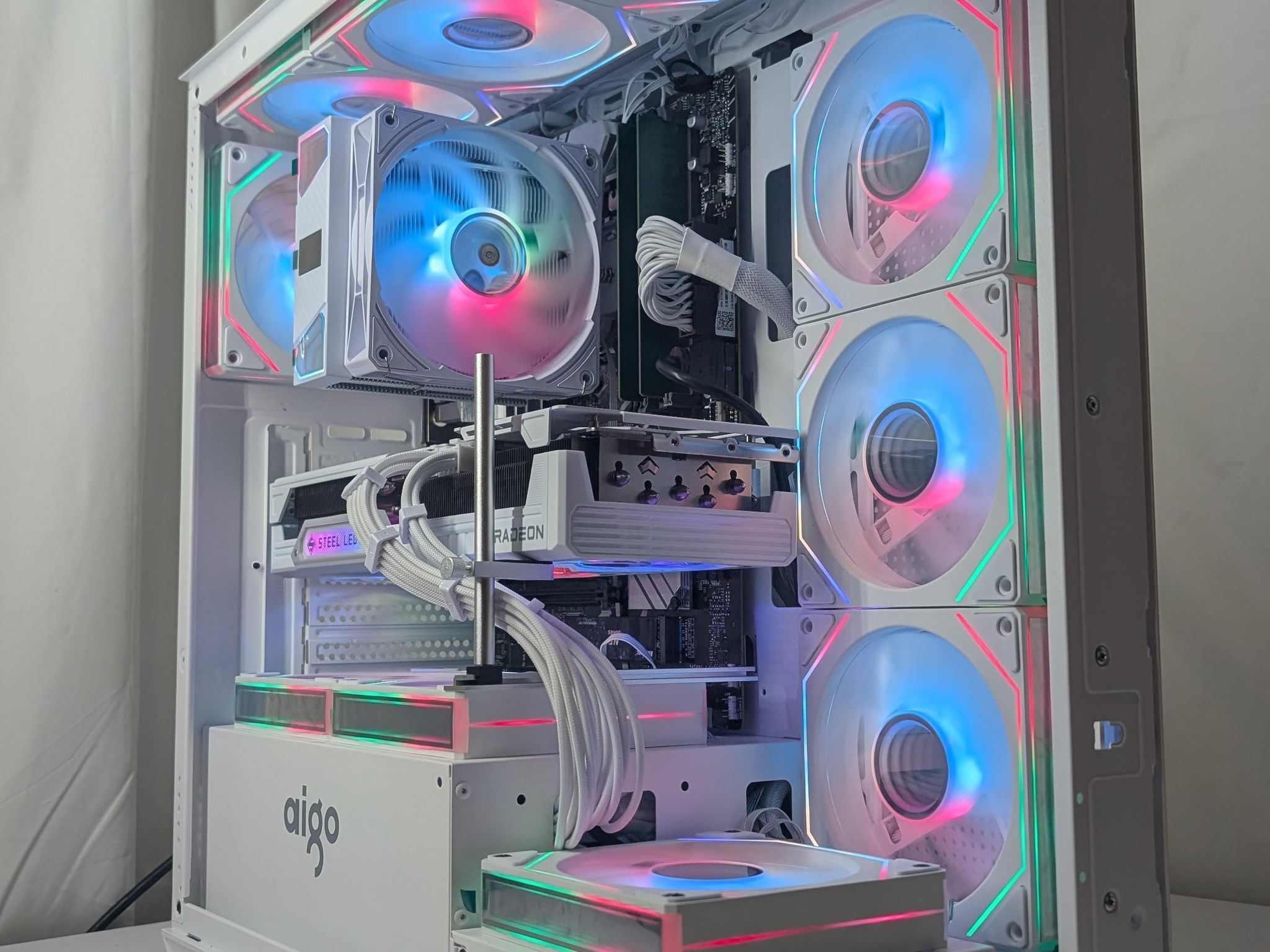 9070XT 16GB | I5 12600KF | 16GB DDR5 | 1TB NVME | CORSAIR 850W PSU | ALL WHITE