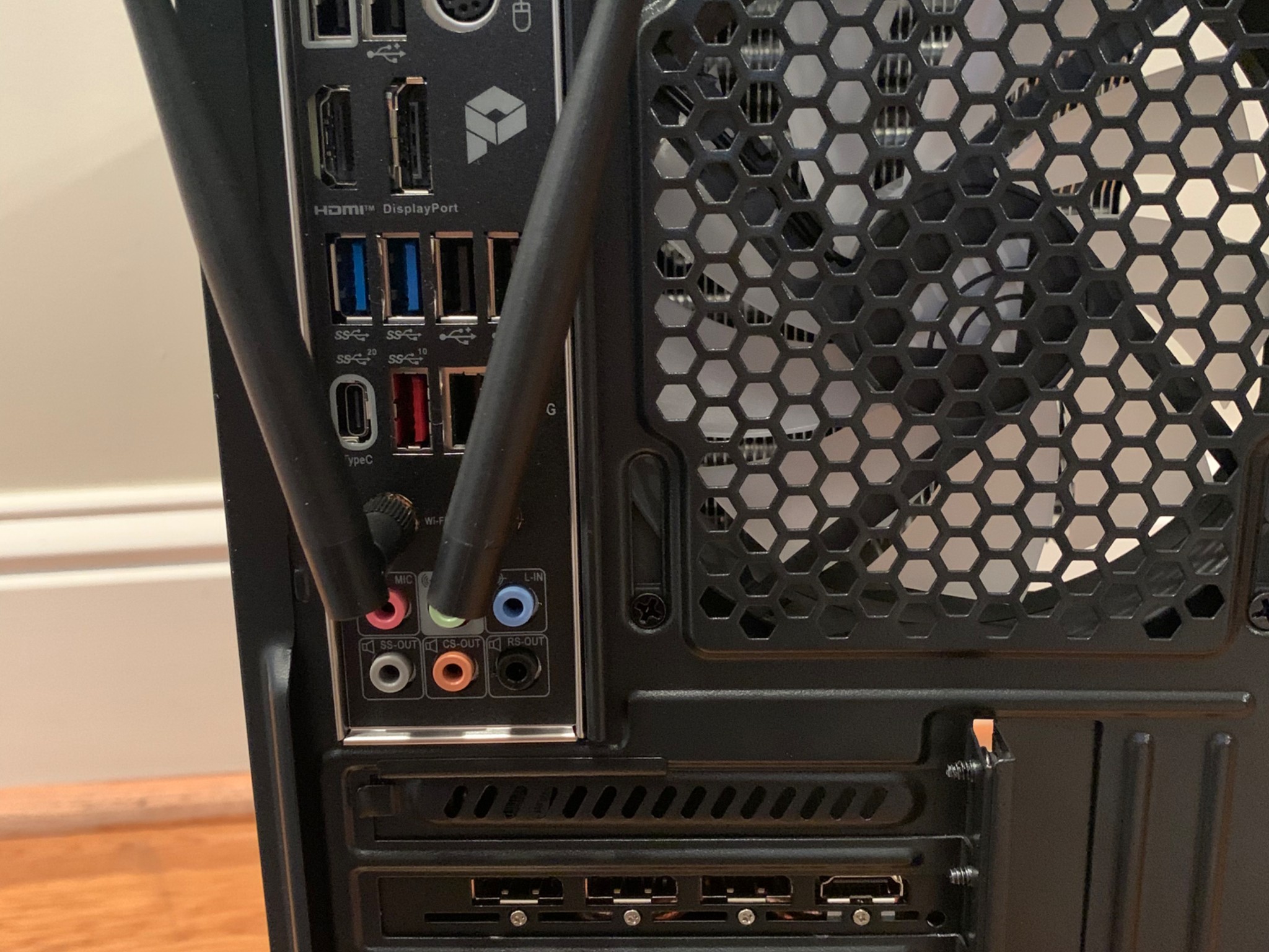 NEW i5 12600KF RX 7700 XT 12GB WI-FI STREAMING/GAMING PC 1TB SAMSUNG SSD 32GB 3200 MHZ RAM WINDOWS