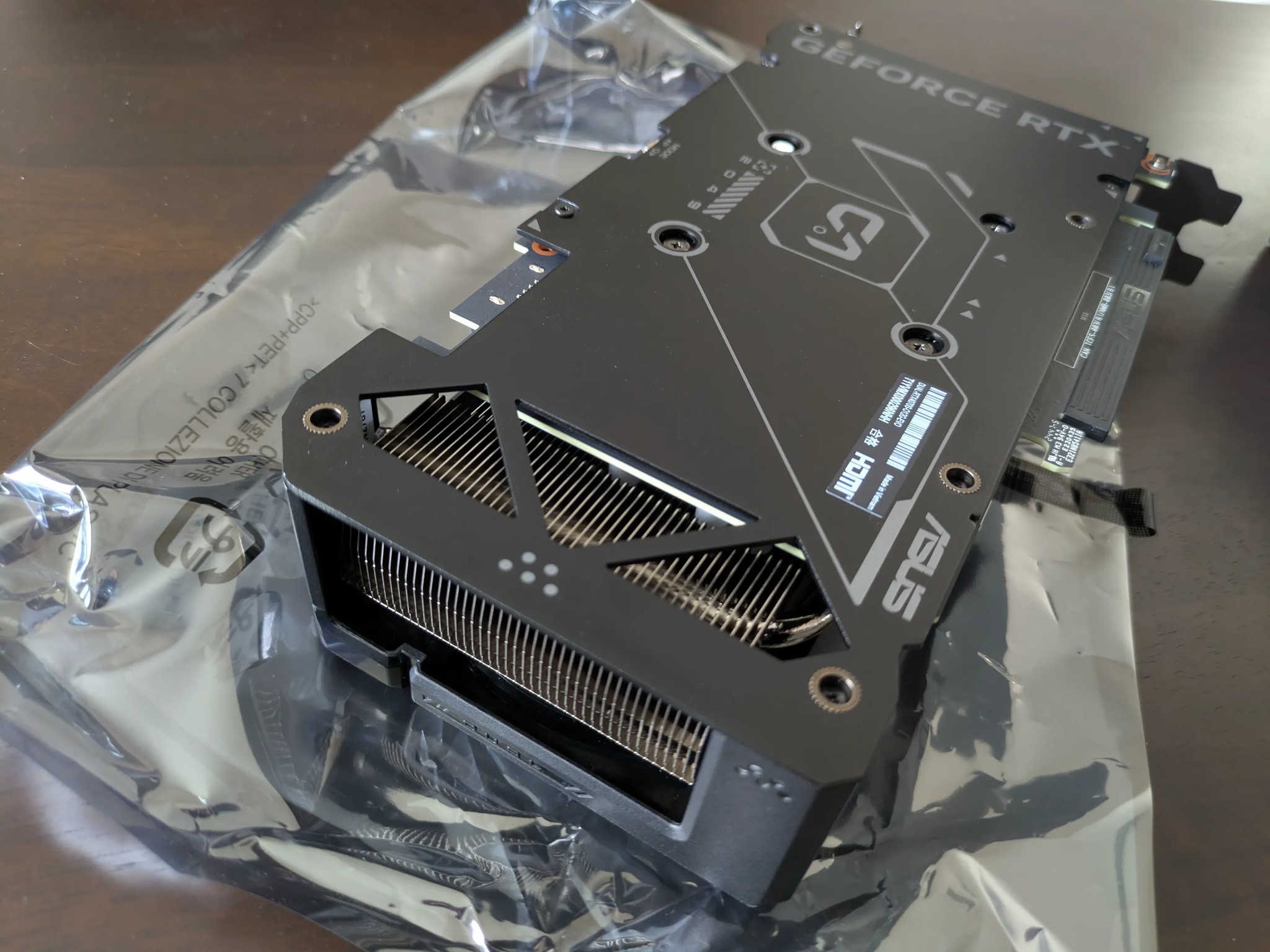 ASUS - Dual NVIDIA GeForce RTX 4070 Super EVO Overclock