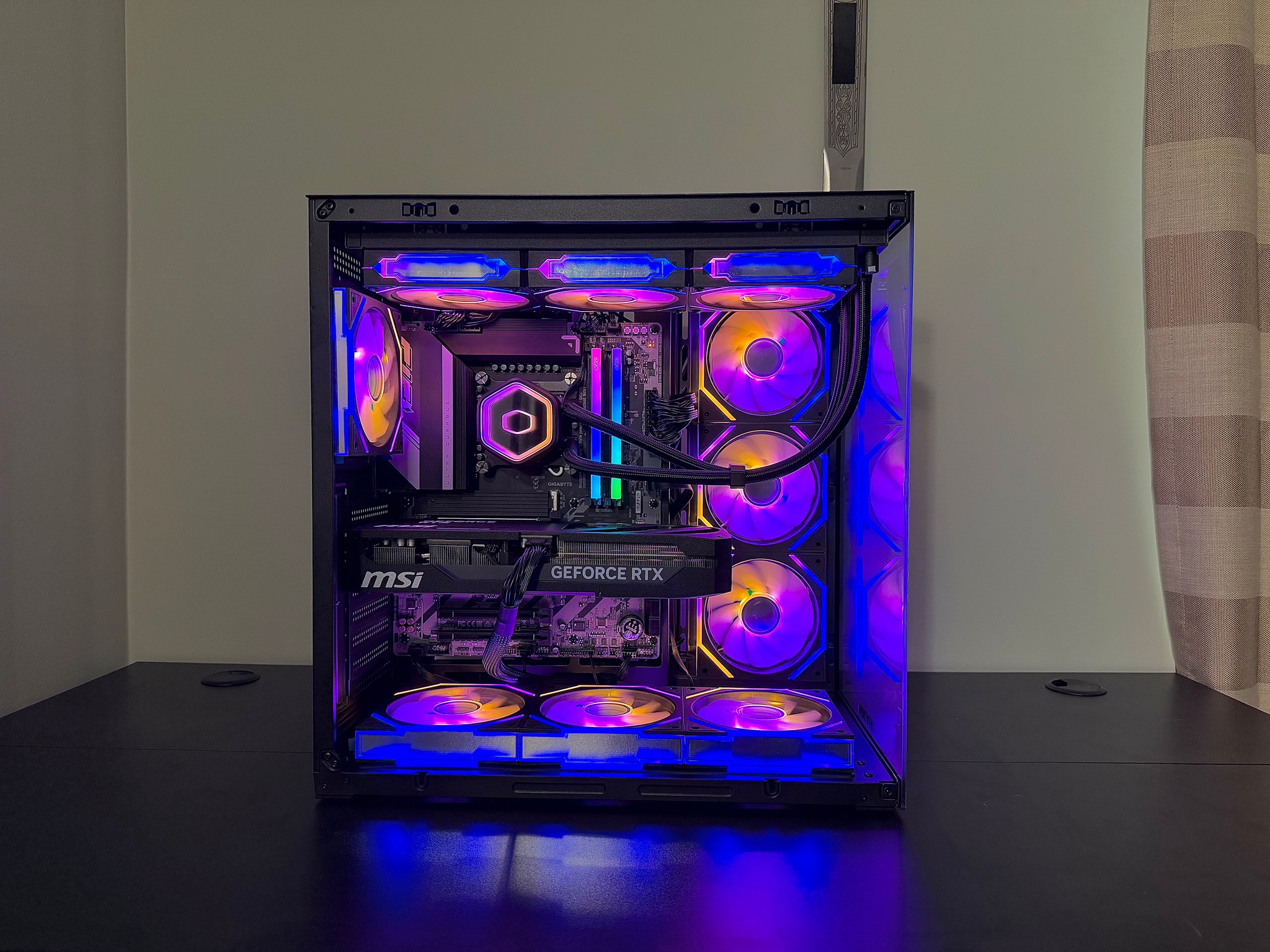 RTX 5070 ti | Intel Core Ultra 7 265KF | 32GB ram | 2TB M.2 Gaming PC