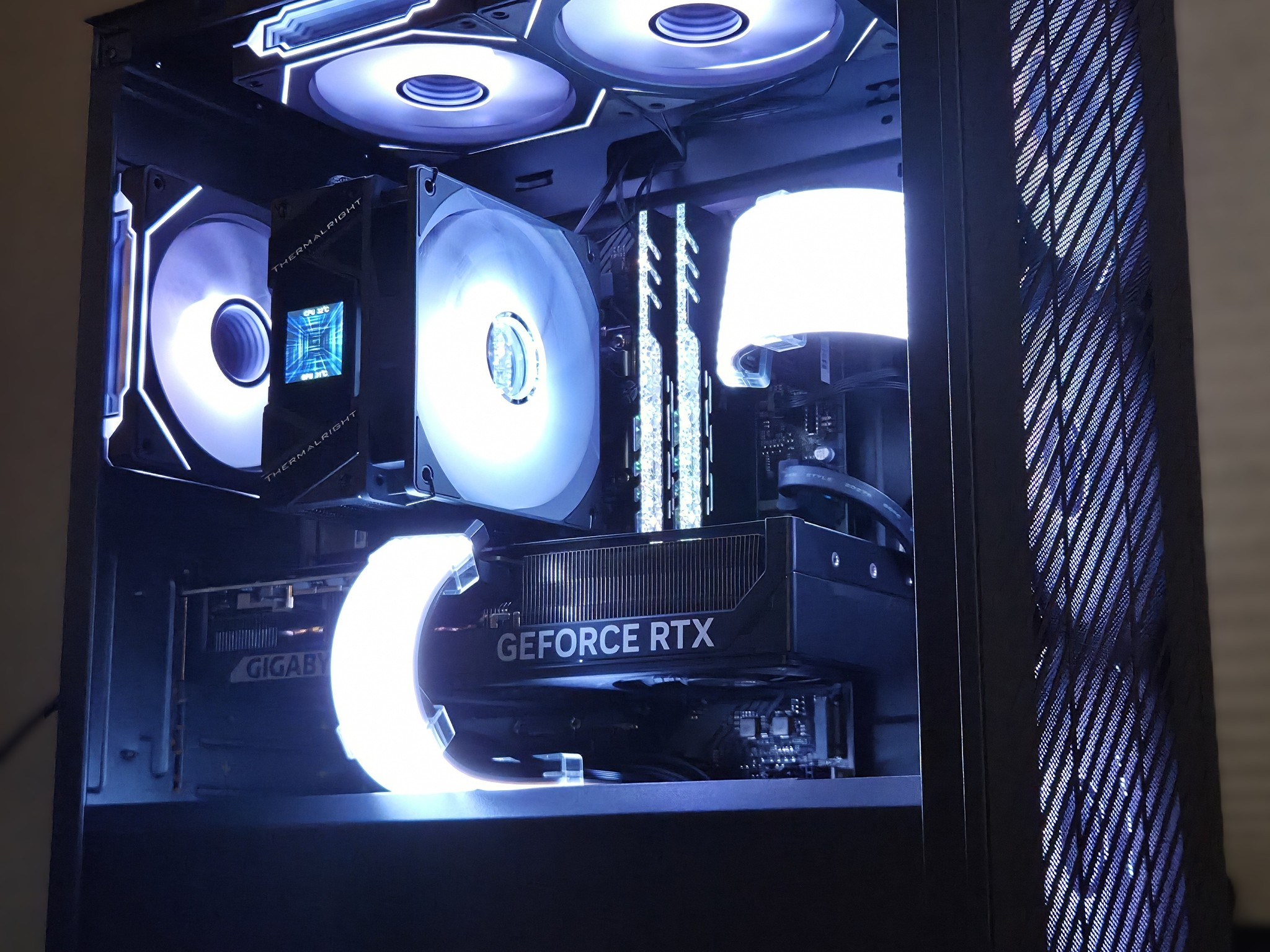 Zephyr!⚡| RTX 5070 DDR5 Gaming PC | Intel Core i5-14500 | 32GB DDR5 | 1TB NVMe | LCD Display!