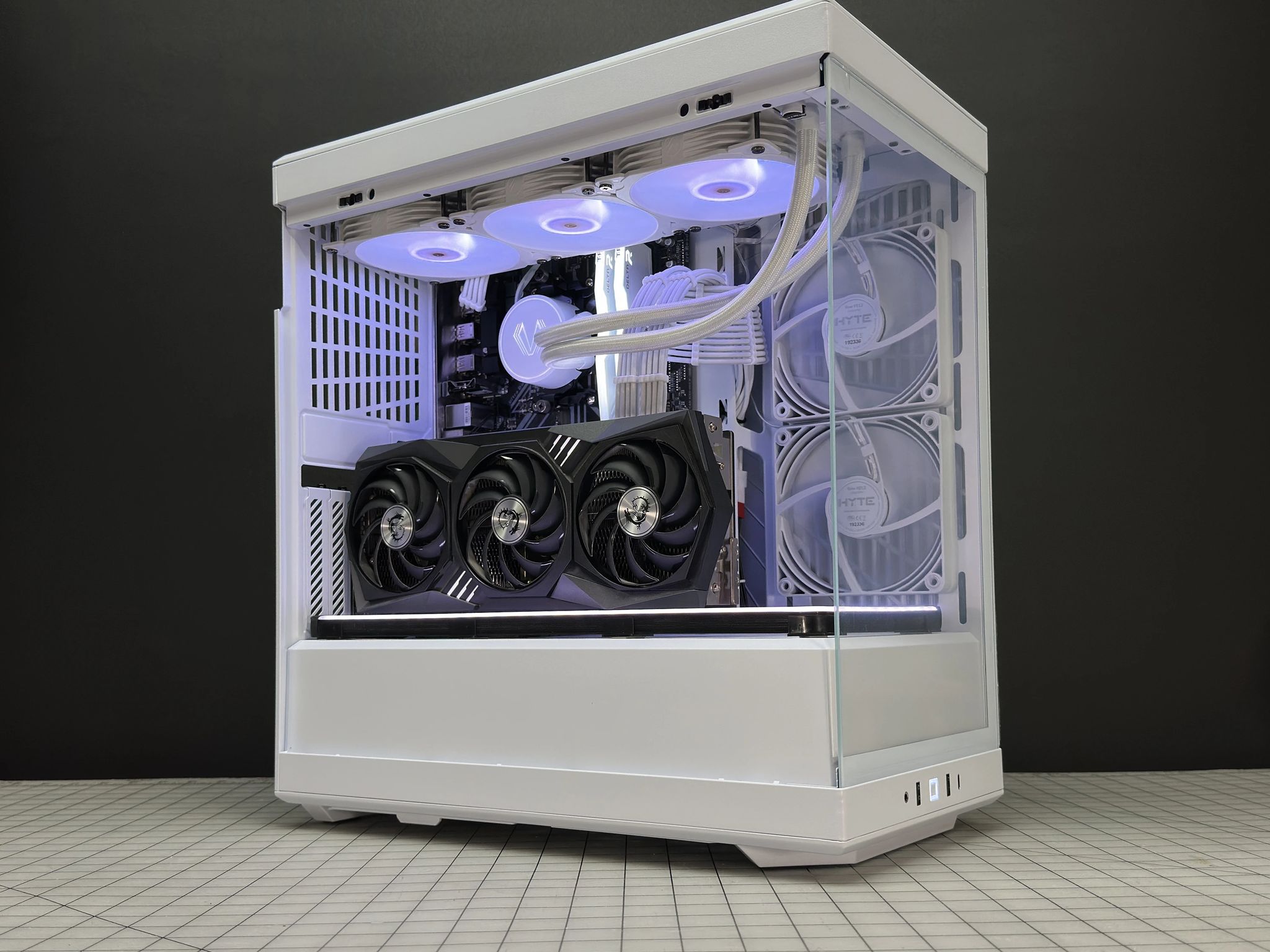 💎⋆˙⟡Diamond⋆˙⟡💎 RTX 3070 / AMD R5 3600 / 1TB SSD / 32GB Ram / 360 AIO Watercooled / WIFI / WIN10