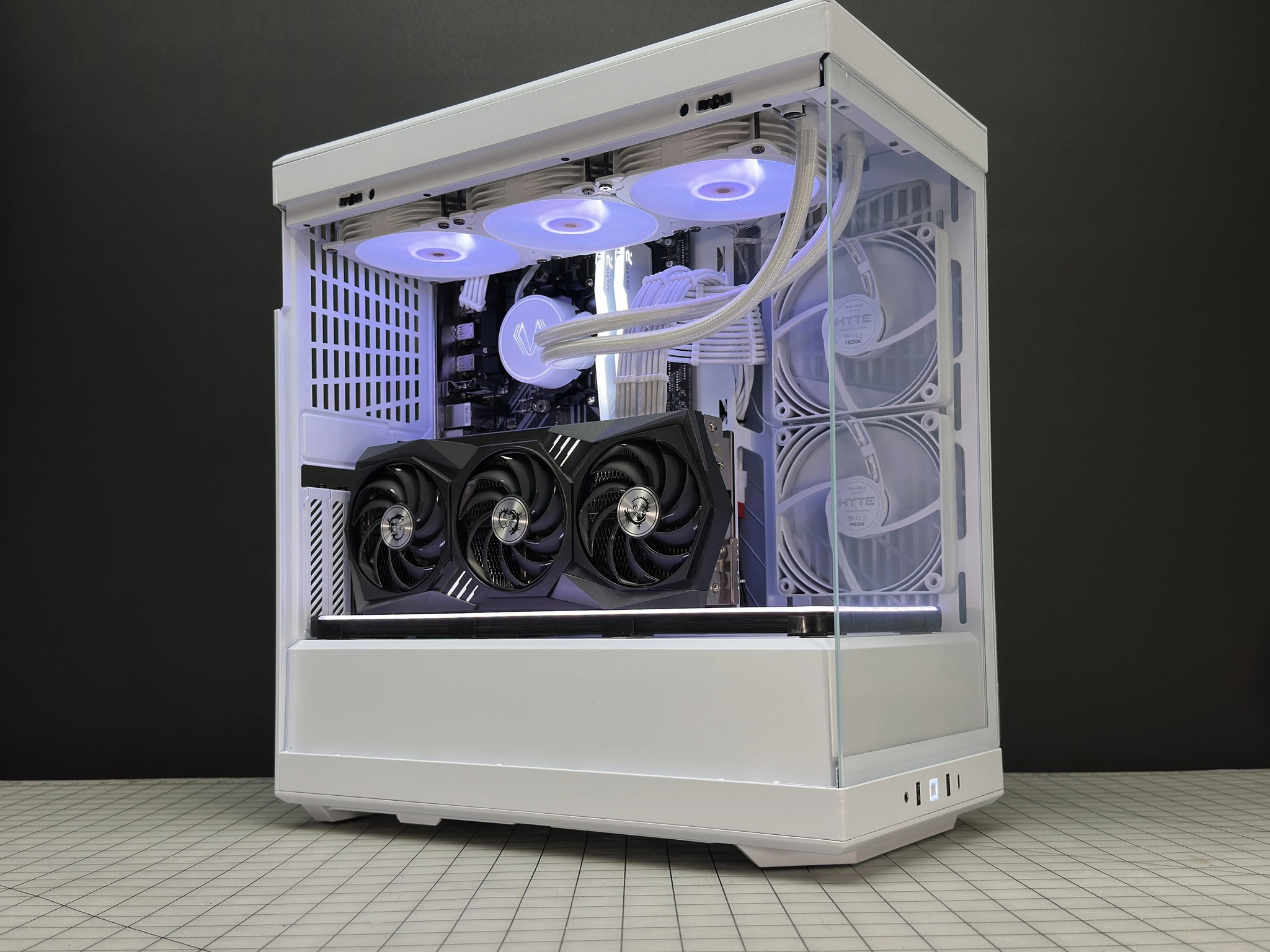 💎⋆˙⟡Diamond⋆˙⟡💎 RTX 3070 / AMD R5 3600 / 1TB SSD / 32GB Ram / 360 AIO Watercooled / WIFI / WIN10