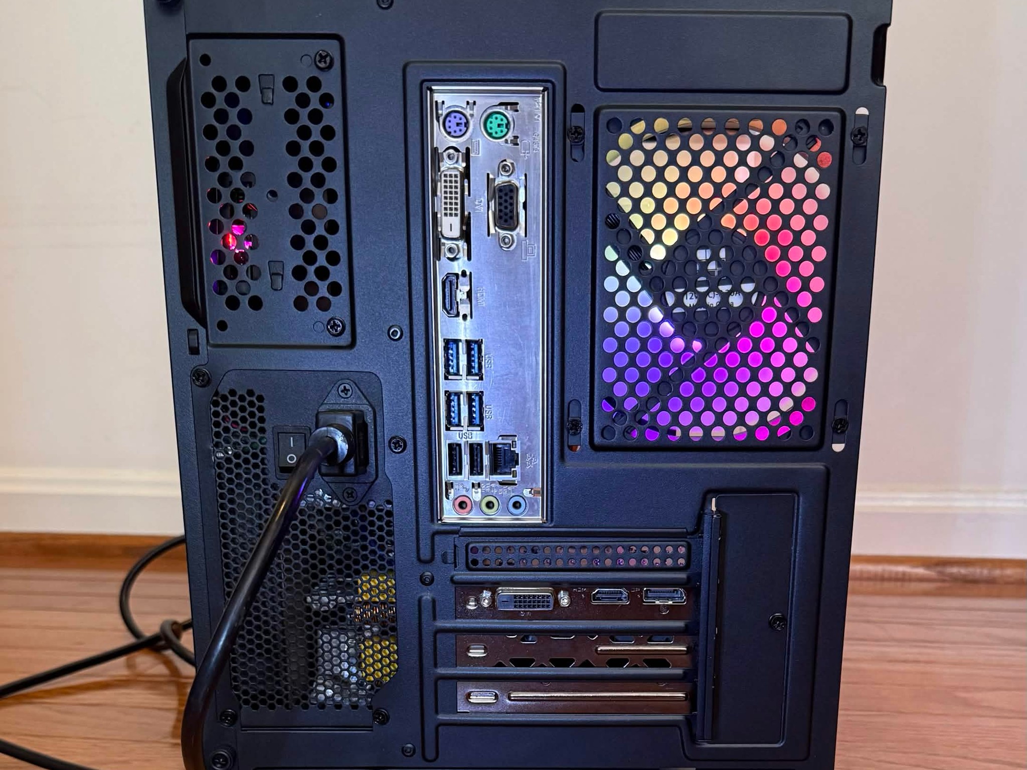 Gaming PC | RTX 2060 | Ryzen 5 5500 | 16GB RAM | Windows 11