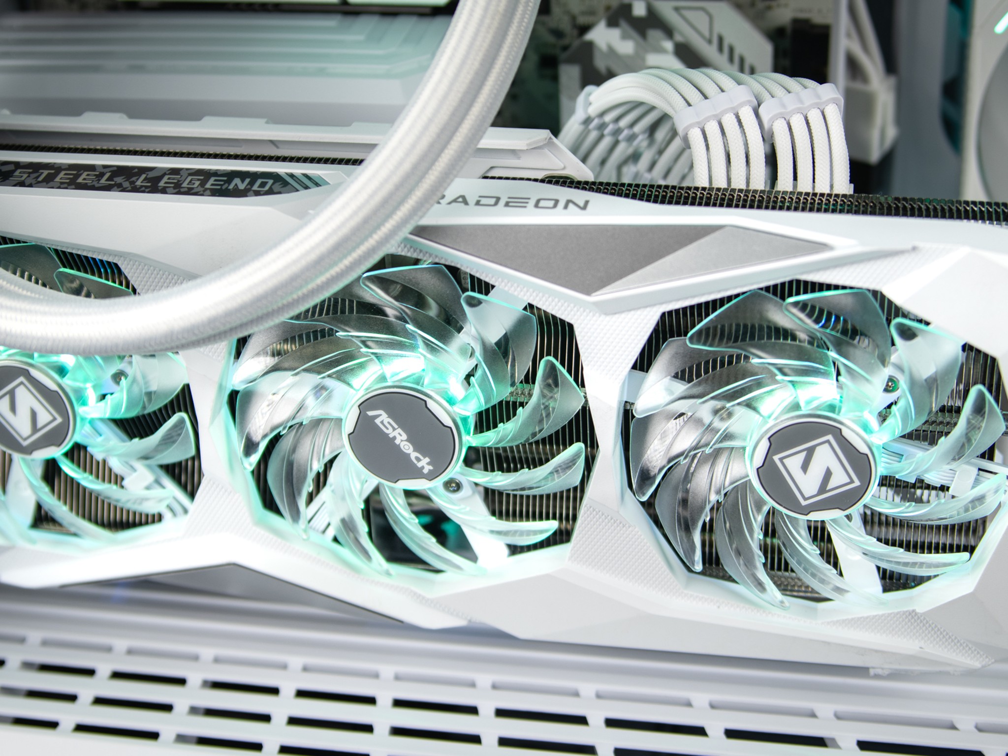 “Ghosthue” RX 7900 GRE Ryzen 7 7700 32GB Windows 11 2TB Workstation Gaming PC