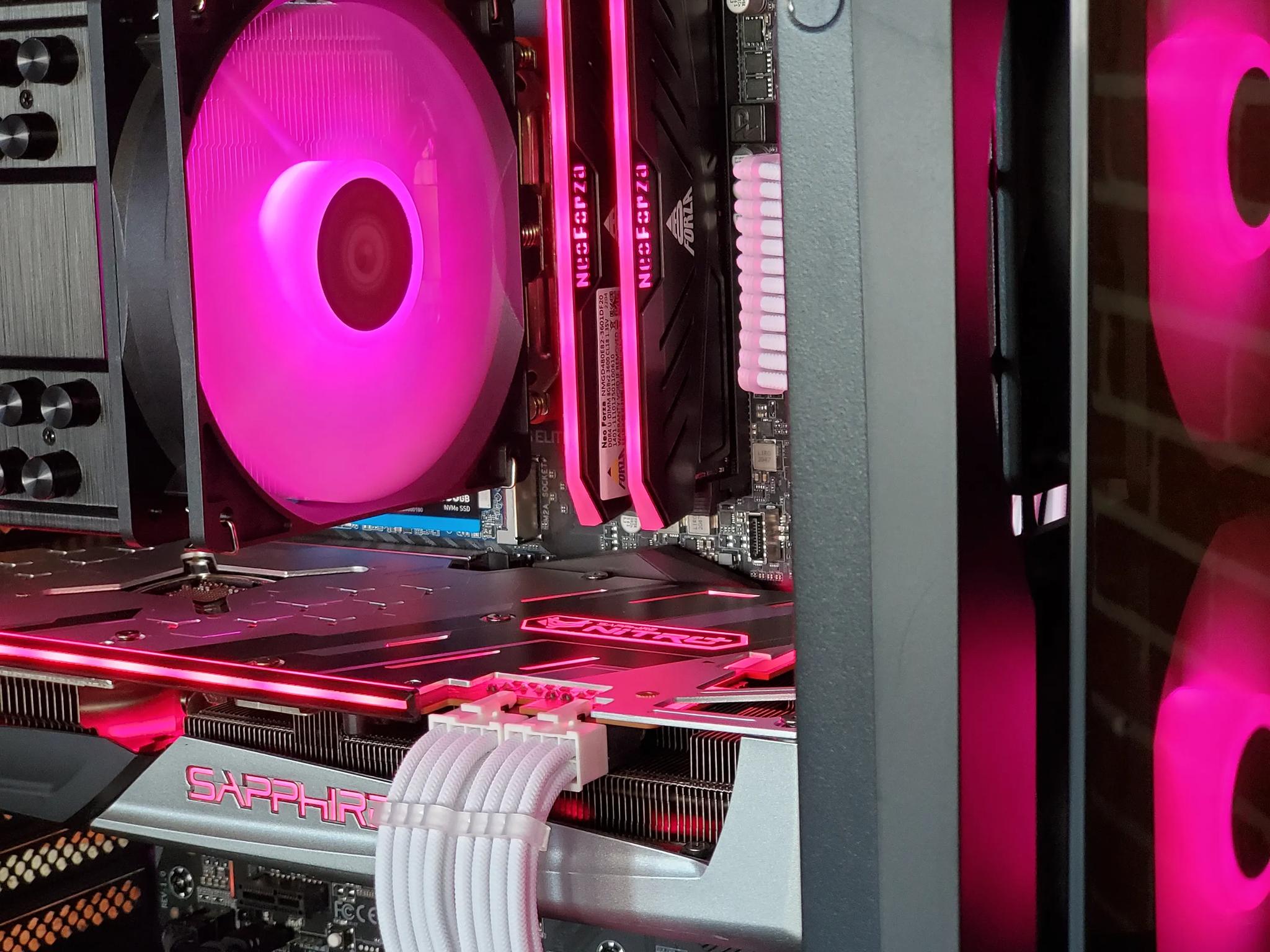 GAMING PC // RX 5700XT // RYZEN 5 // 16GB RAM