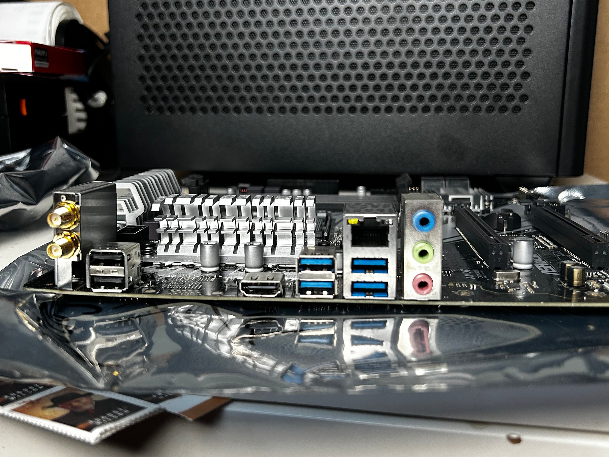 [READ] AsRock B450M/AC AM4 Motherboard 