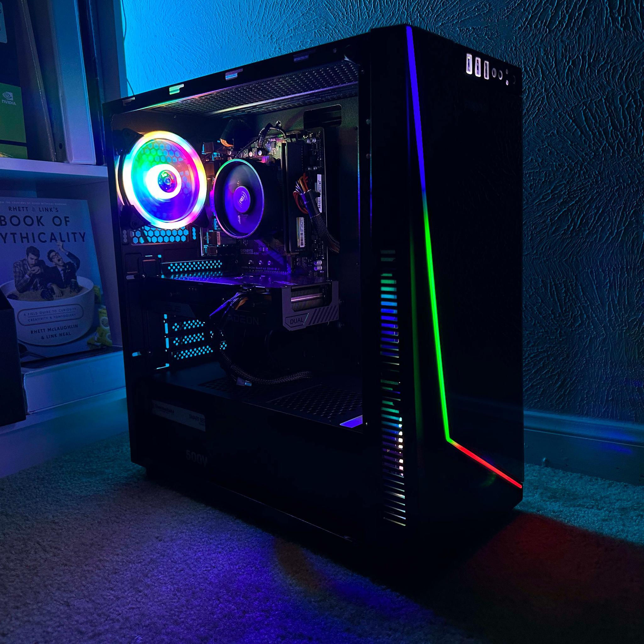 "Solar" Gaming PC - RX 6650XT + Ryzen 5 5500 + 16gb RAM