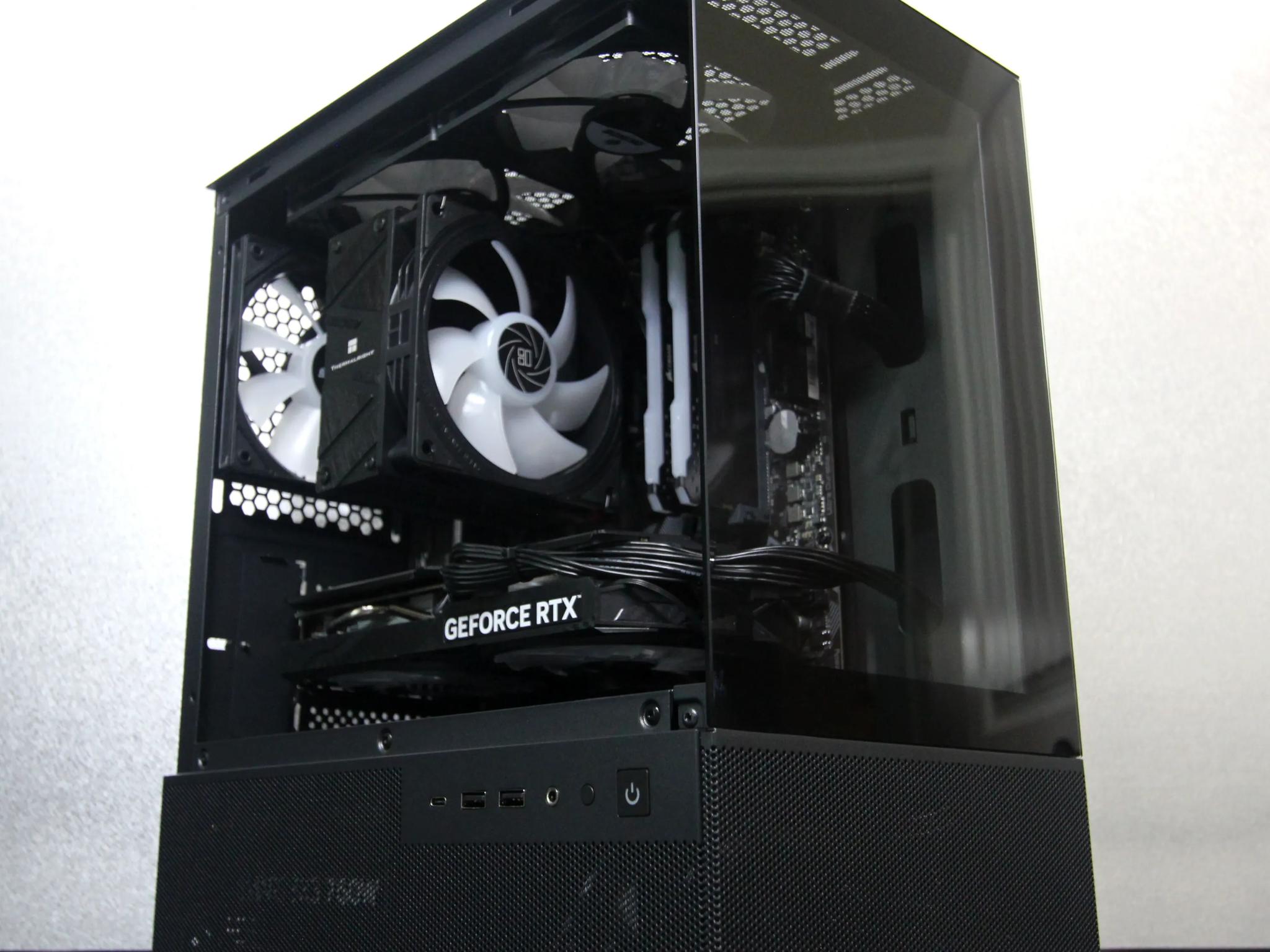 Custom Gaming PC / AMD Ryzen 5 5600X / RTX 4060 / 16GB / 1TB / Windows 10 Pro