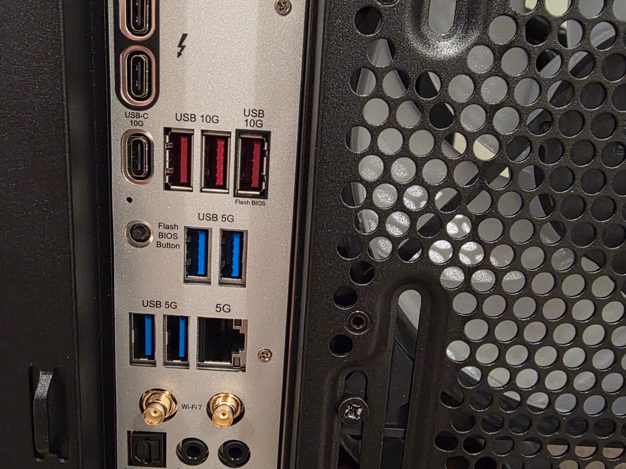 NZXT H7 Flow Content Creation Build! i7 265KF | 7900XTX | 64GB DDR5 | 2TB NVME