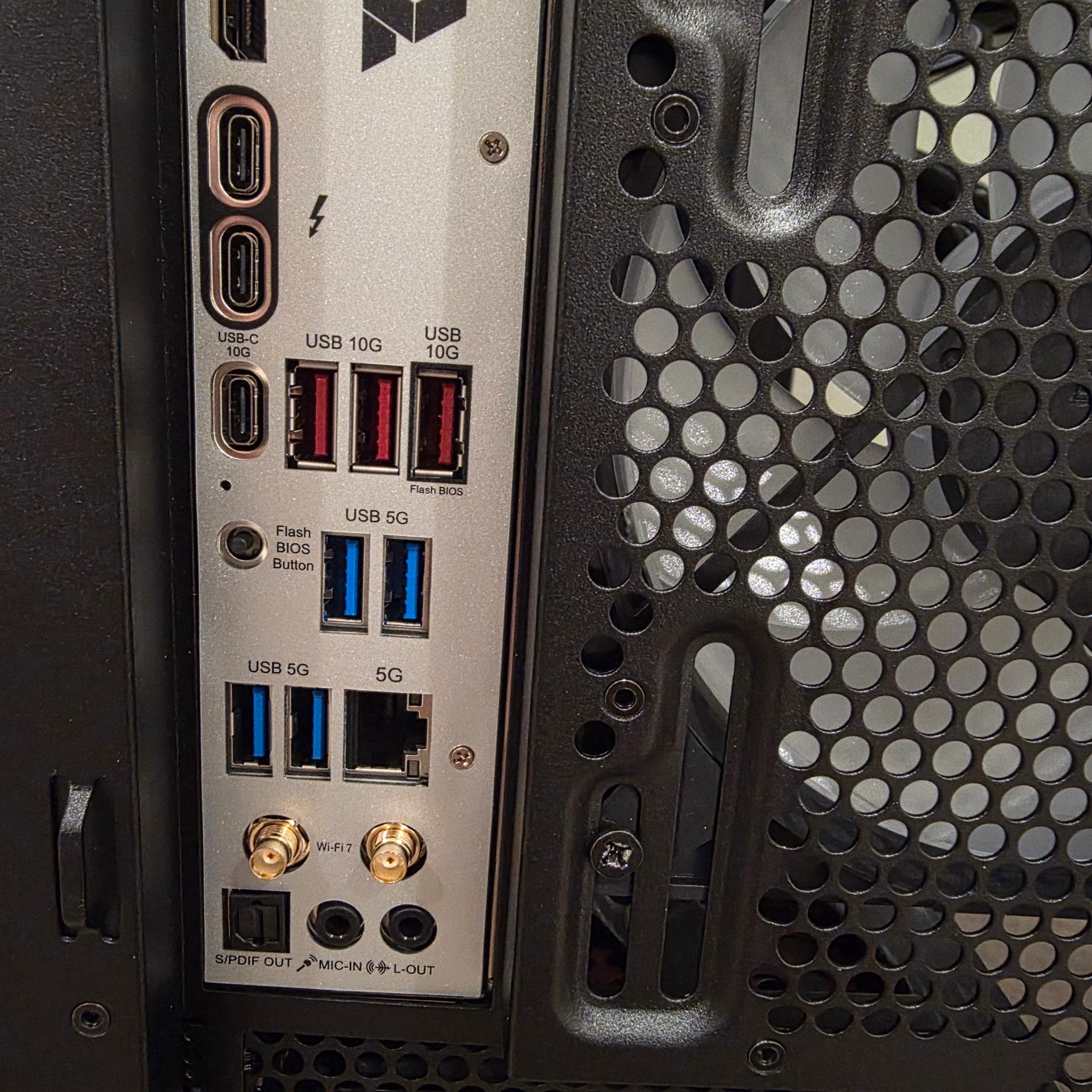 NZXT H7 Flow Content Creation Build! i7 265KF | 7900XTX | 64GB DDR5 | 2TB NVME