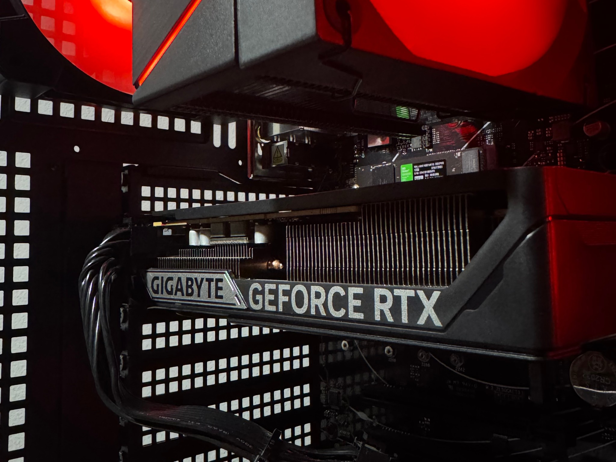 RTX 5060 | Ryzen 5 8400f | 16GB DDR5 6000MT/s | 1TB NVMe | Free Shipping