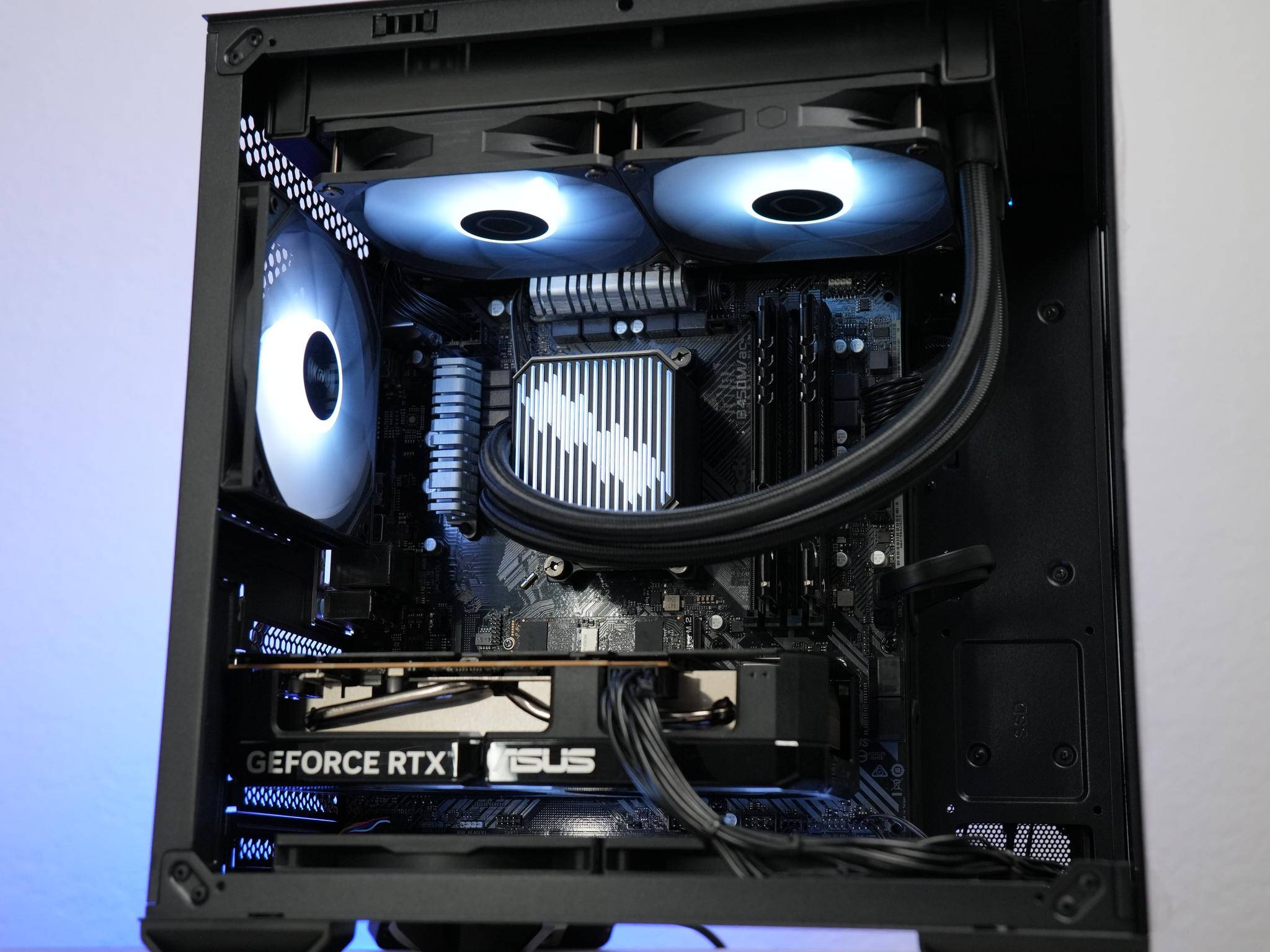 RTX 5060 | RYZEN 7 3700X | 32GB RAM | 1TB SSD | WINDOWS 11 |