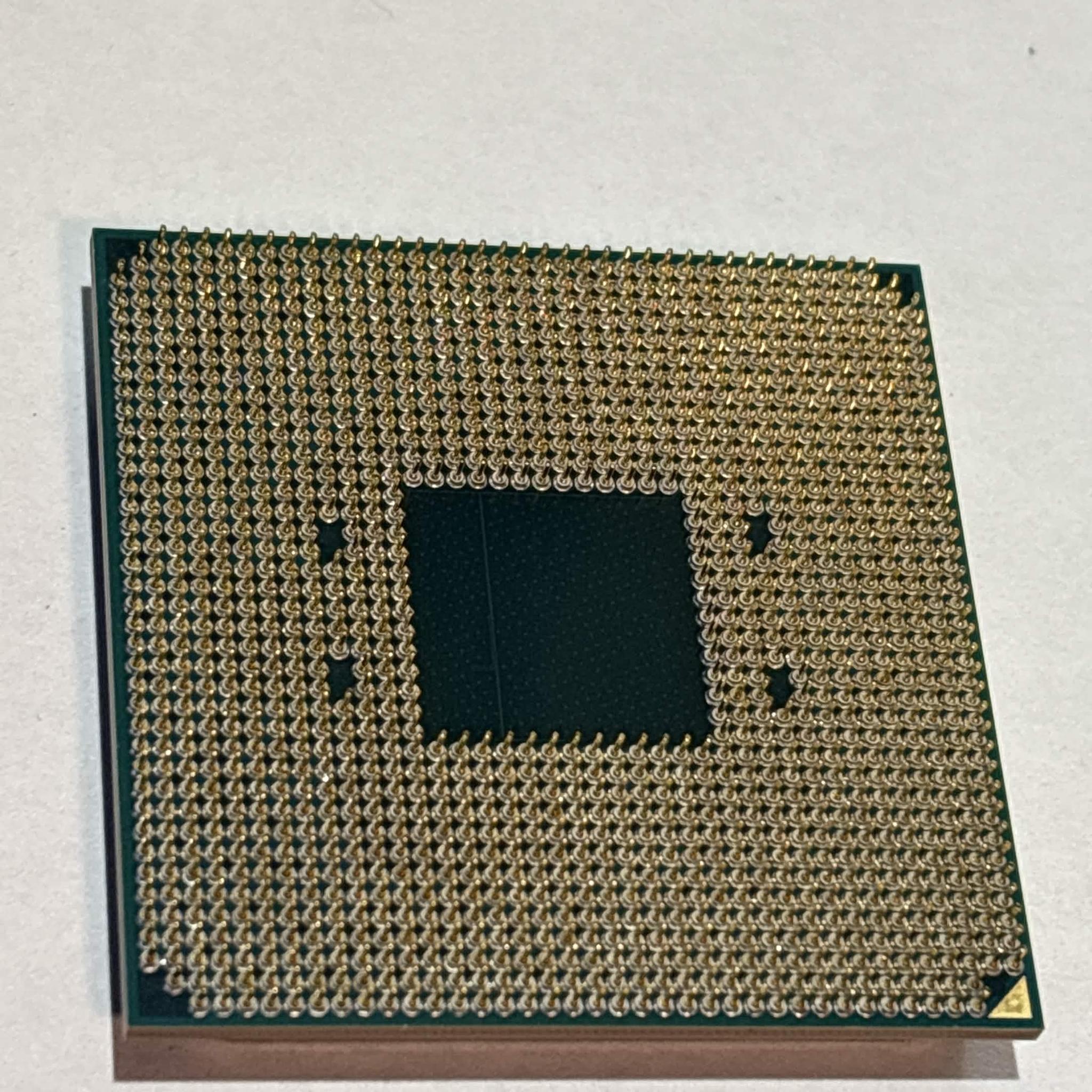AMD Ryzen 7 5800X3D