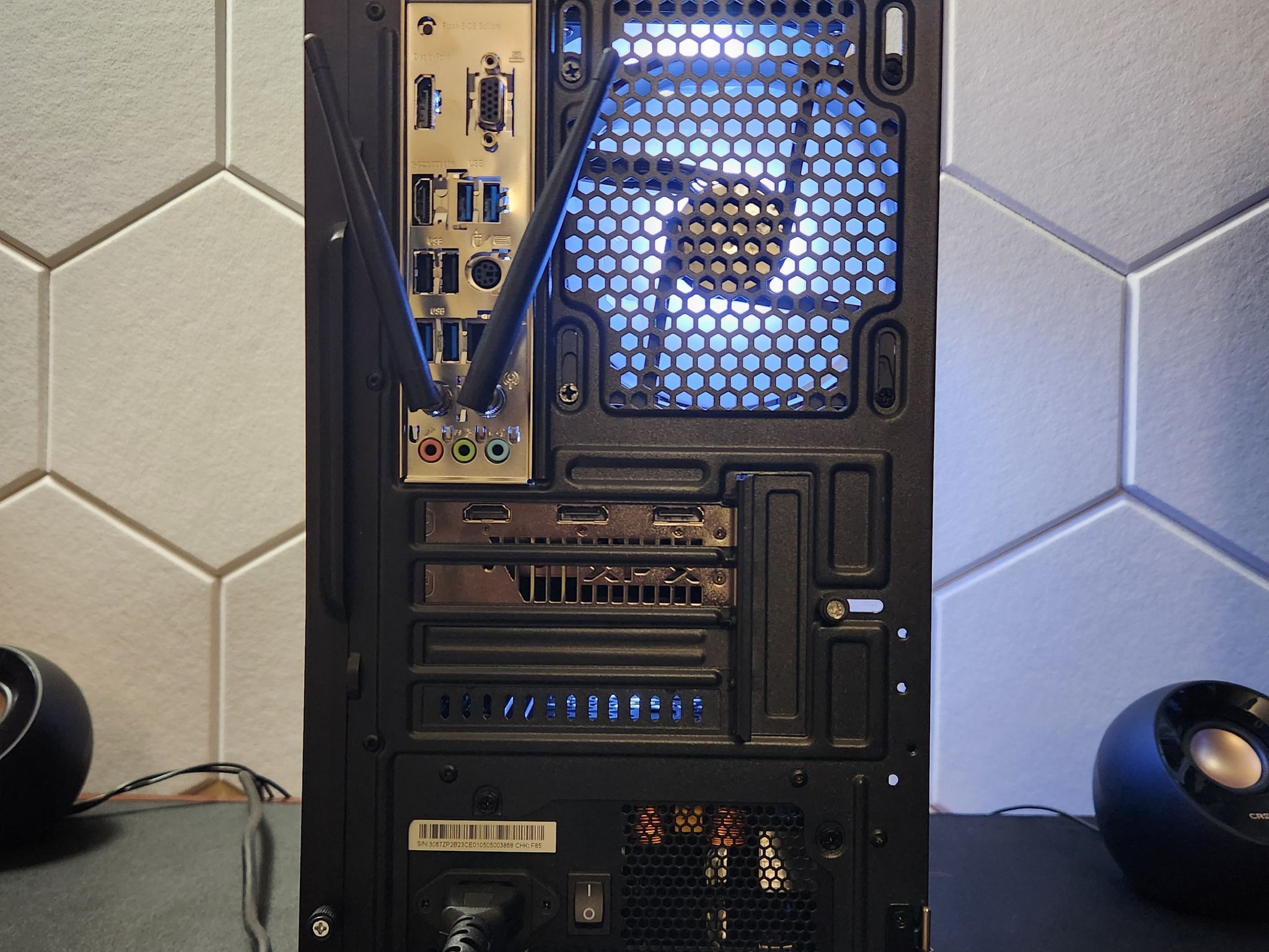 "Entry Level 1440p Gaming PC" RX 9060 XT 8GB | Ryzen 7 3700X | 32gb DDR4 3200Mhz | 1Tb SSD | WIFI+BT