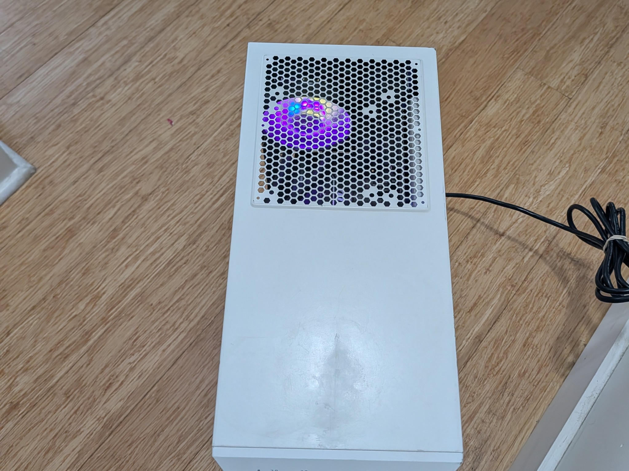 Custom CyberPower Gaming PC | RTX 2060 Super | Ryzen 5 3400G | 12GB | 256GB | X470 | AIO |