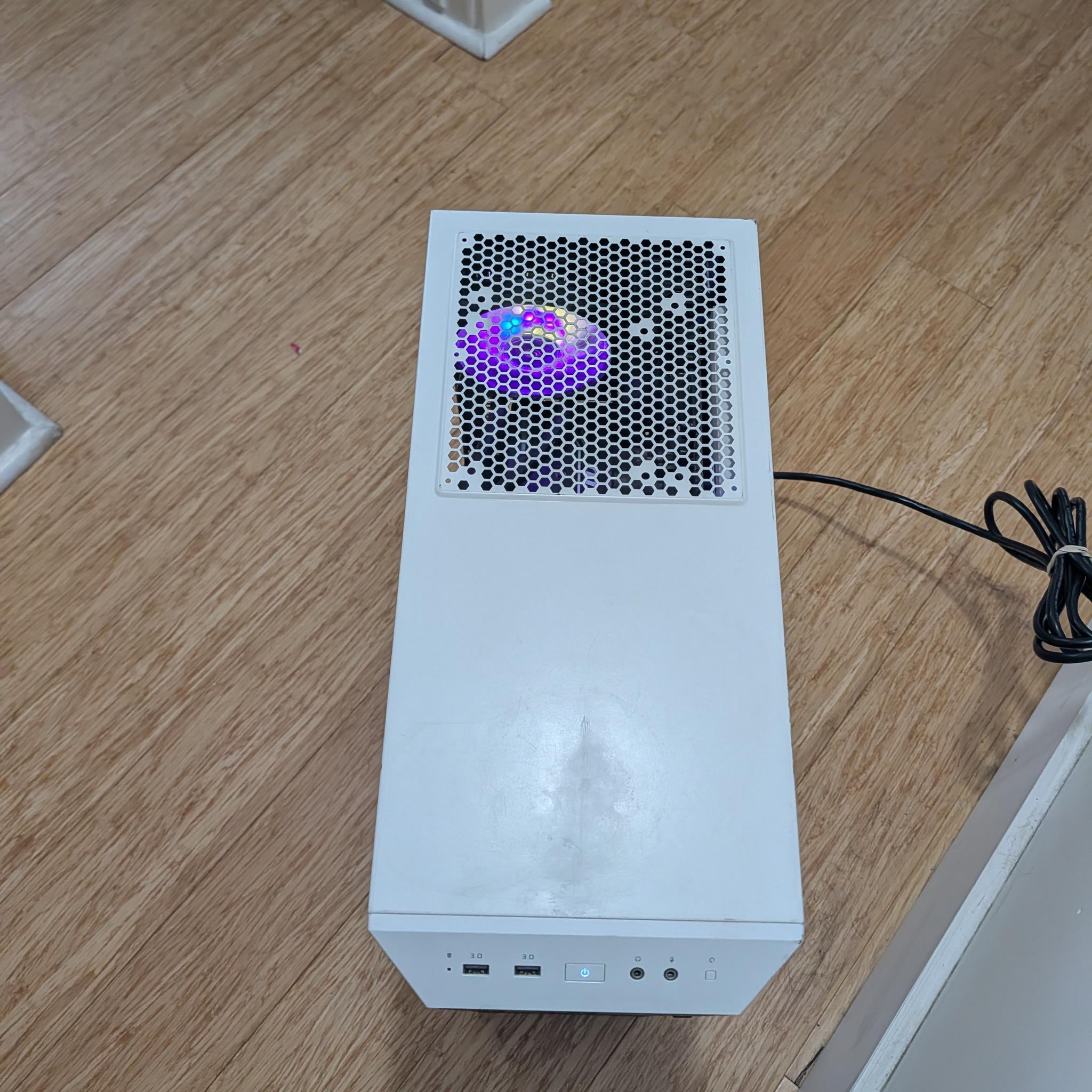 Custom CyberPower Gaming PC | RTX 2060 Super | Ryzen 5 3400G | 12GB | 256GB | X470 | AIO |