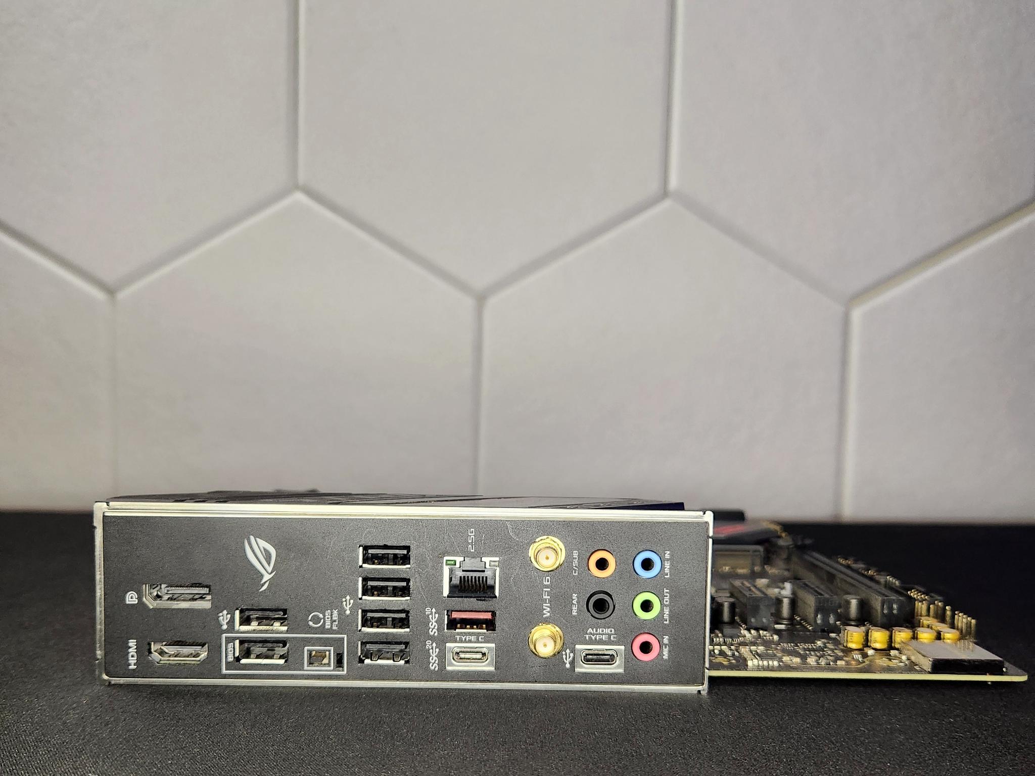 Asus ROG Strix B560M-G Gaming WIFI AS-IS