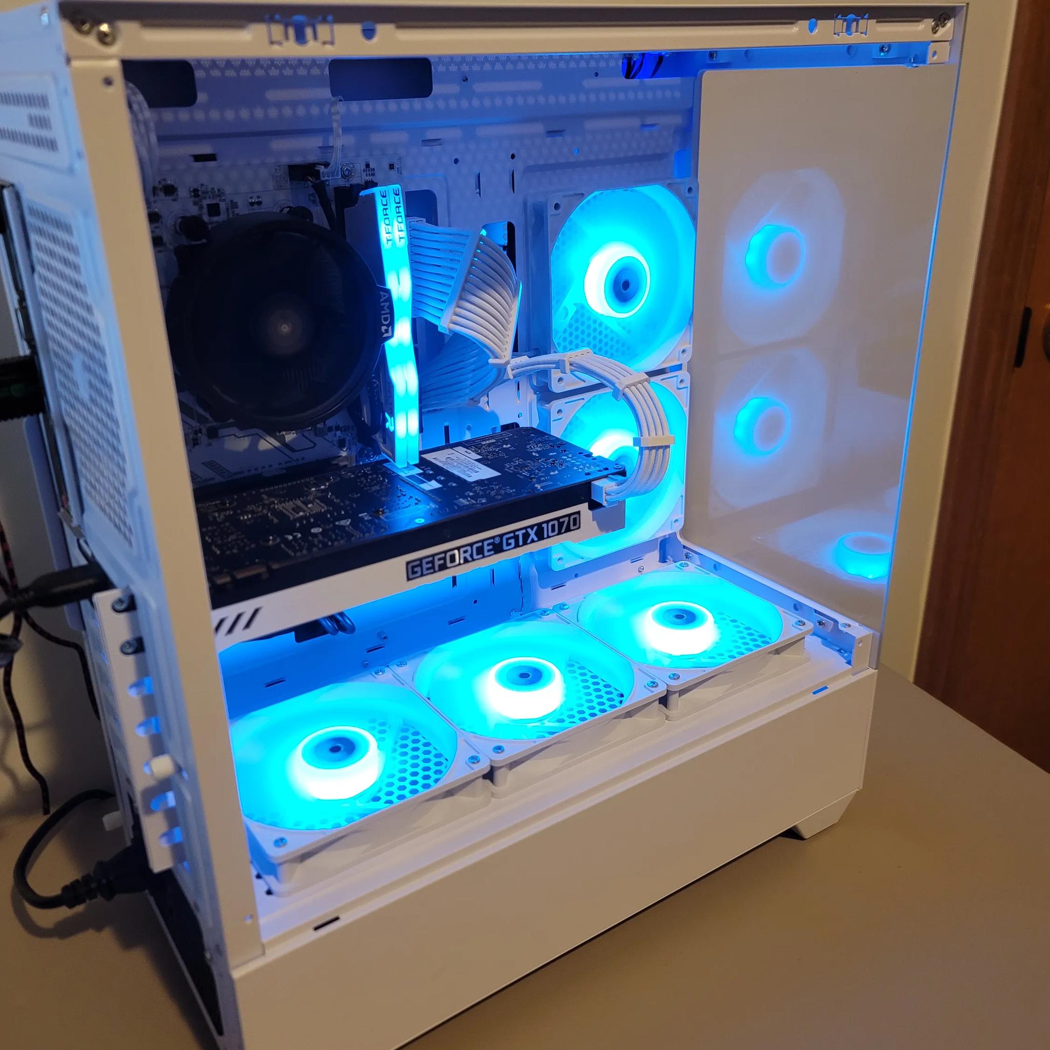 GTX 1070 | Ryzen 5 | 16GB RAM | WIN 10
