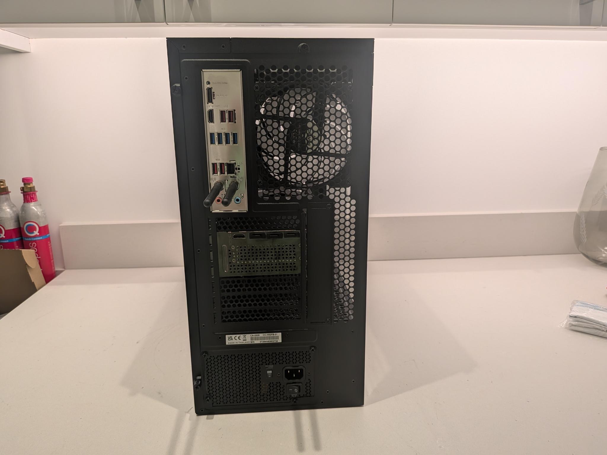 4K Powerhouse - RTX 5080, Ryzen 7 7800X3D, 32 GB DDR5, 2 TB, Liquid Cooled, RGB
