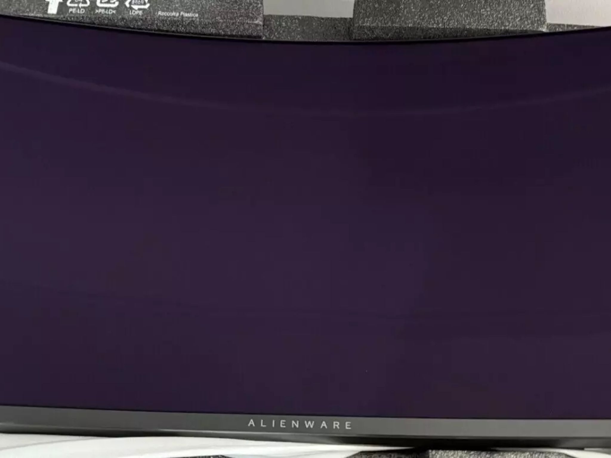 Alienware AW3225QF 32" QD-OLED Curved 4K UHD 240Hz G-SYNC Gaming Monitor