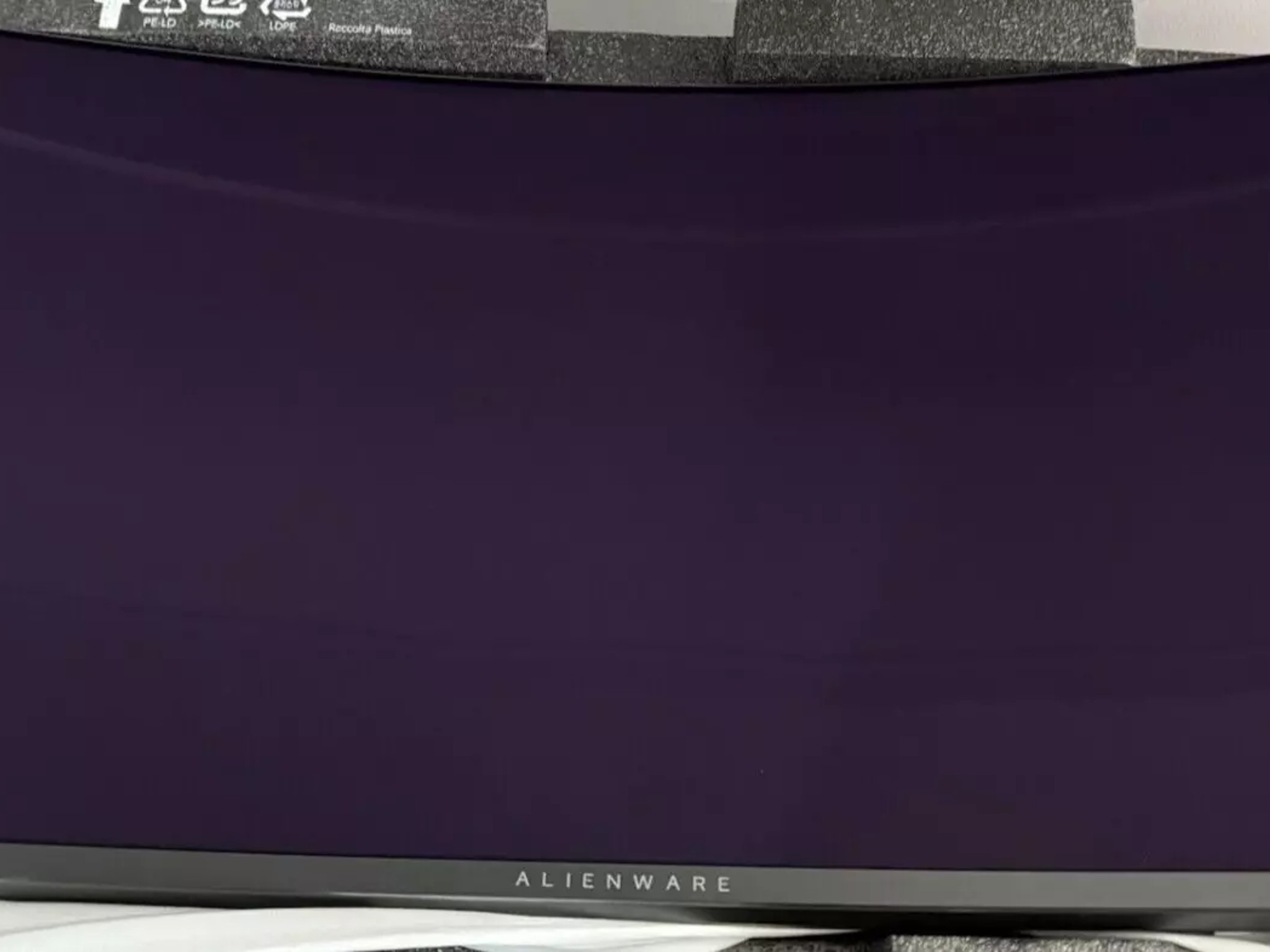 Alienware AW3225QF 32" QD-OLED Curved 4K UHD 240Hz G-SYNC Gaming Monitor