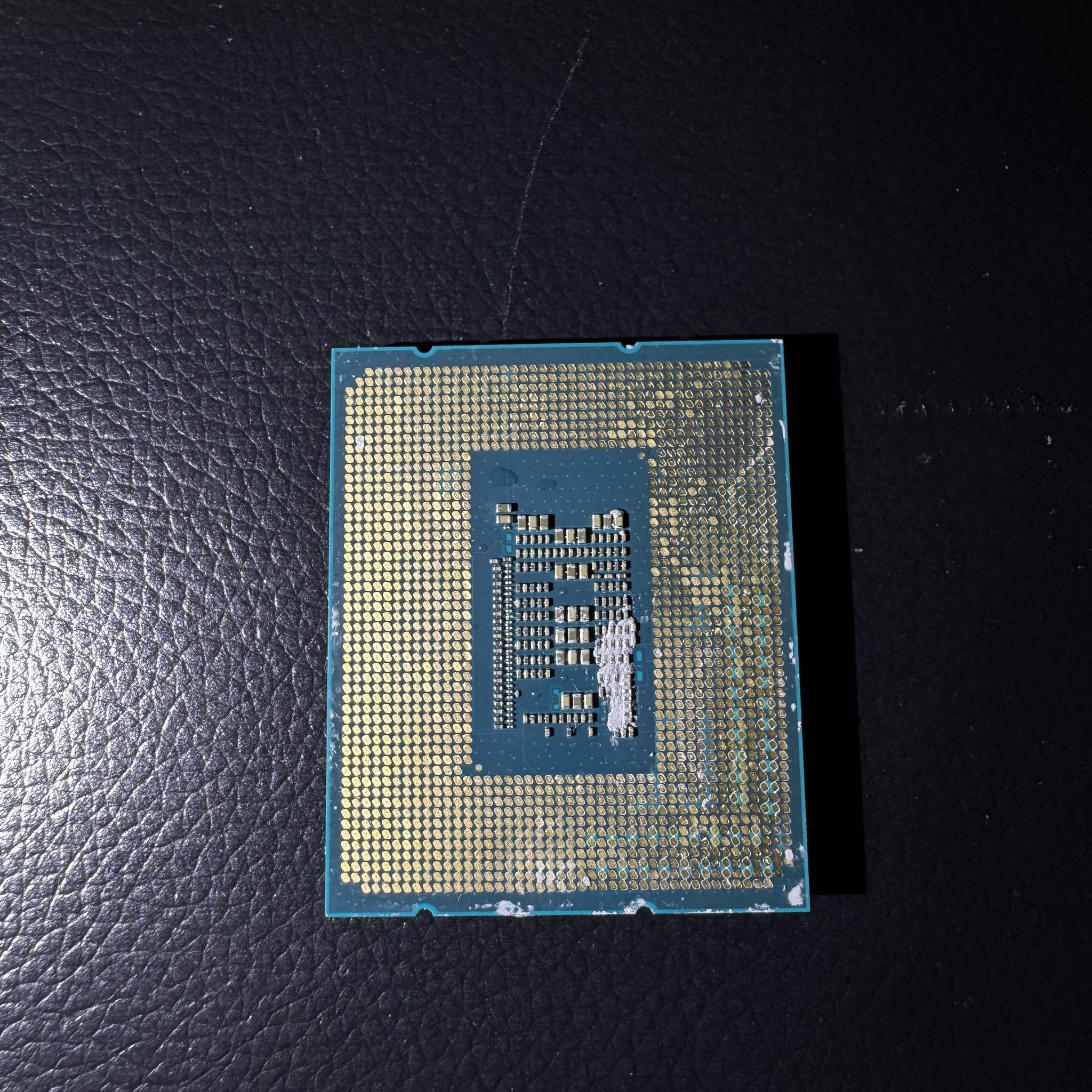 Intel Core i3-12100F