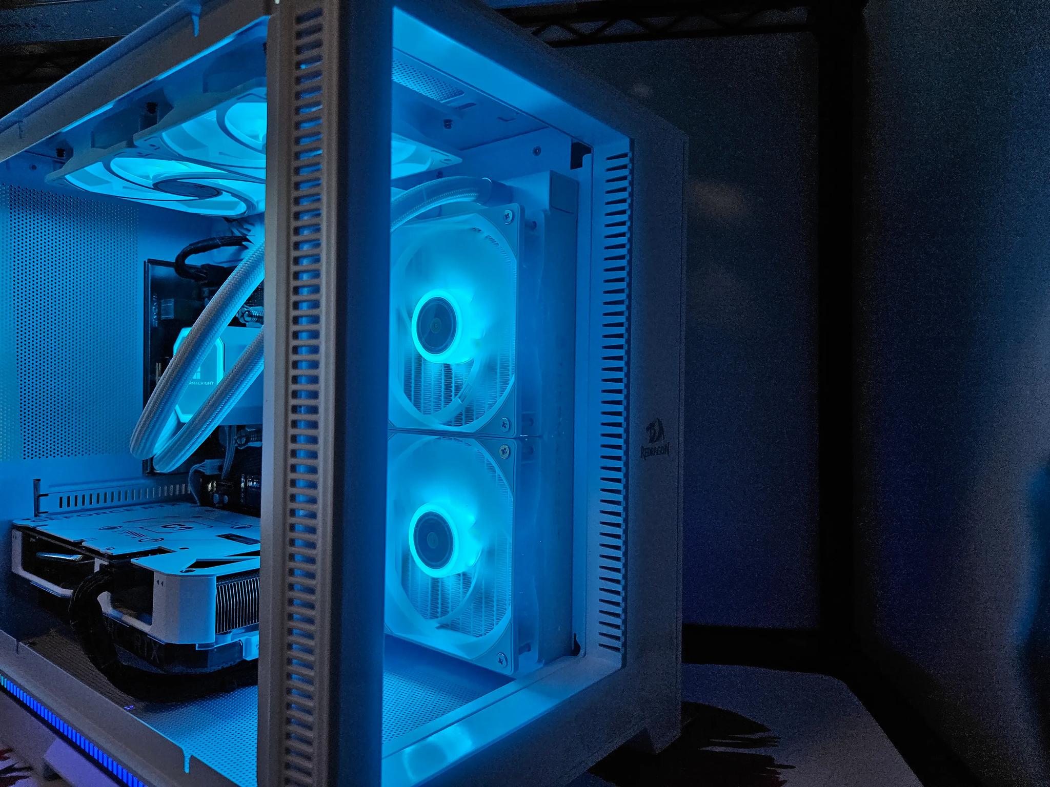 Liquid cooled Artic Rig Ryzen 5 5500 / 32GB DDR4 / 1TB / RTX 4060 8GB