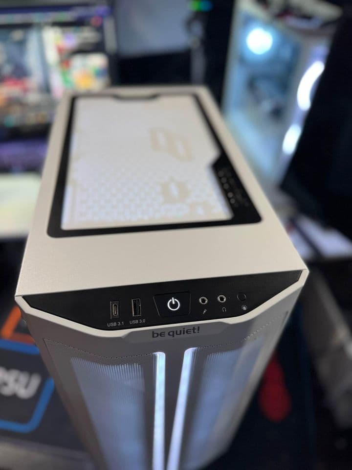 All white RGB Gaming PC - Ryzen 5 2600X - GTX 1070 - 32GB DDR4 - 512GB NvMe SSD