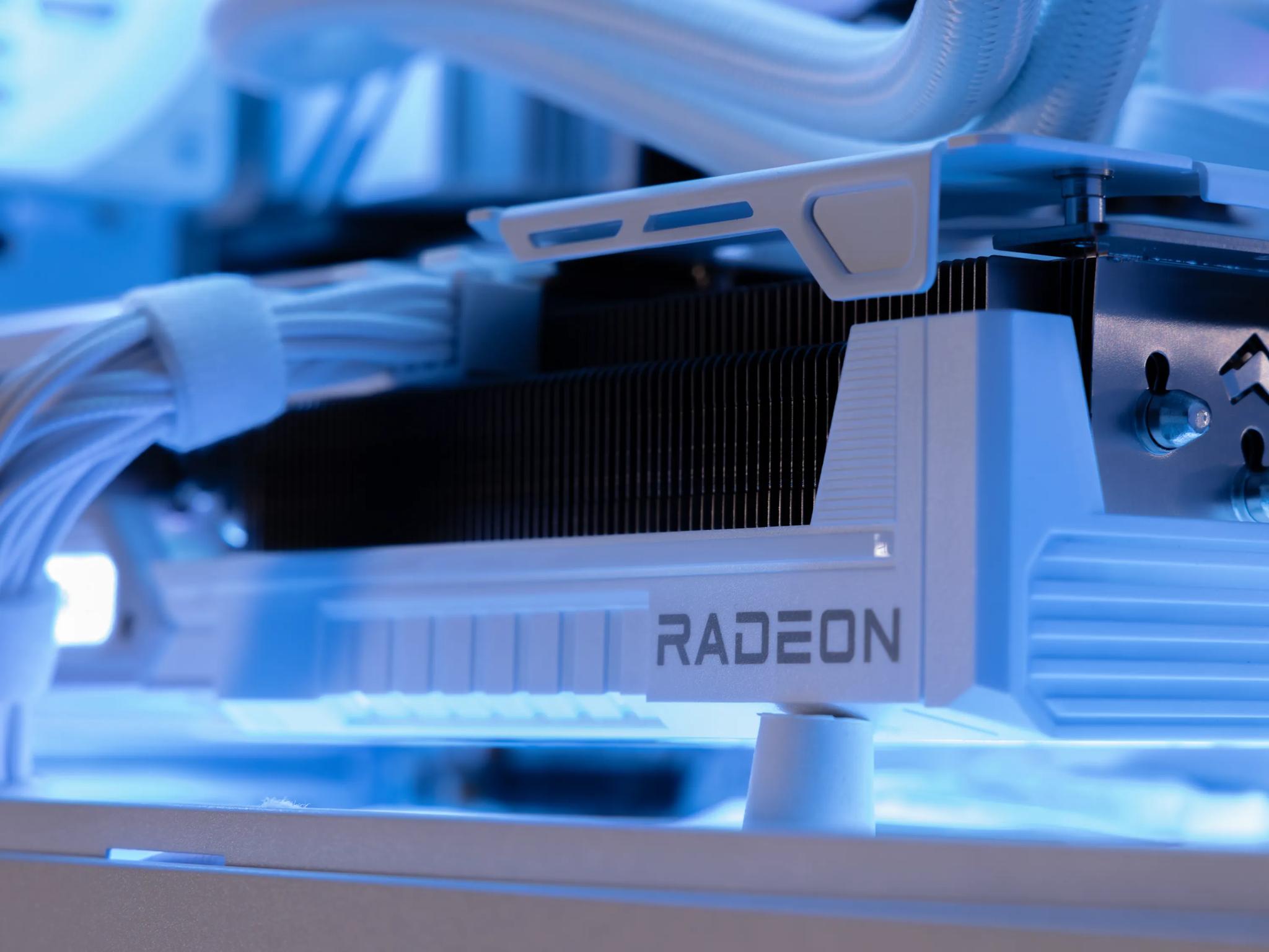 ✴ White Blade ✴ RX 9070XT / AMD R5 9600X / 1TB NVME / 32GB DDR5 RAM / 240 AIO / Windows 11 Pro