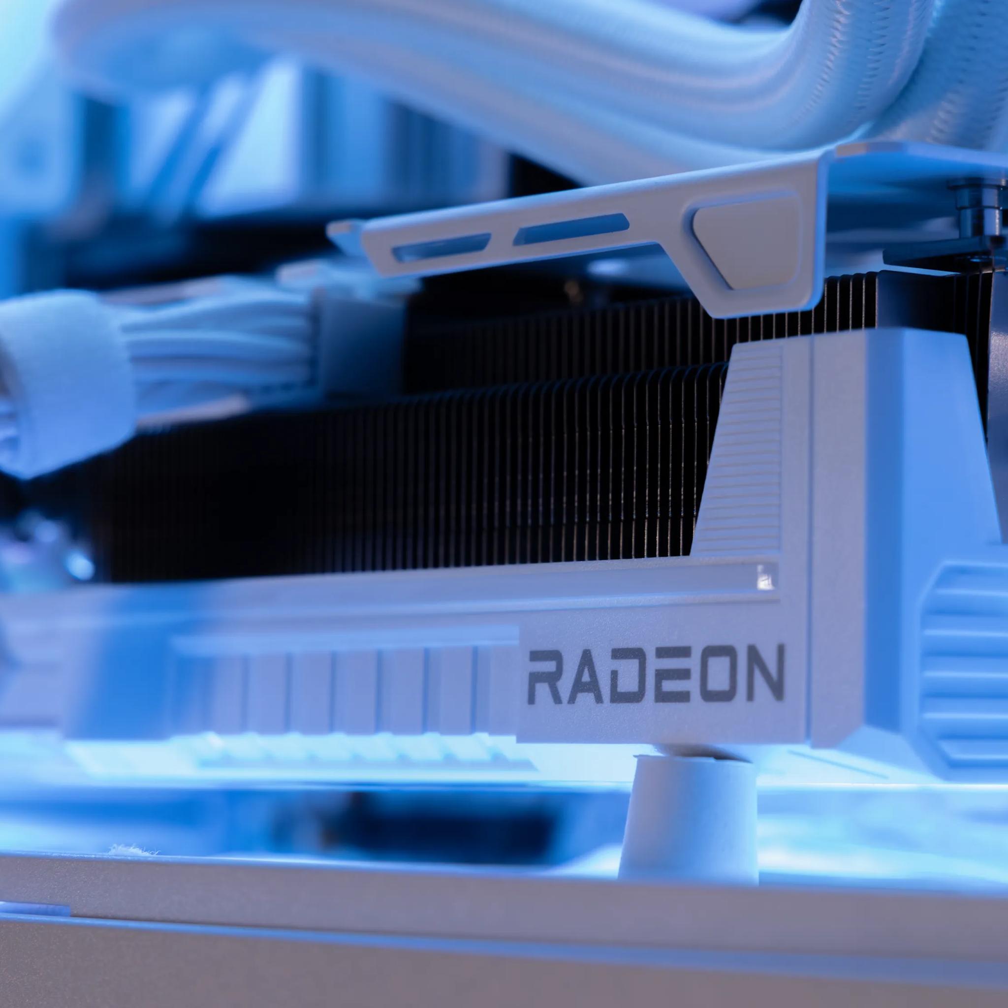 ✴ White Blade ✴ RX 9070XT / AMD R5 9600X / 1TB NVME / 32GB DDR5 RAM / 240 AIO / Windows 11 Pro