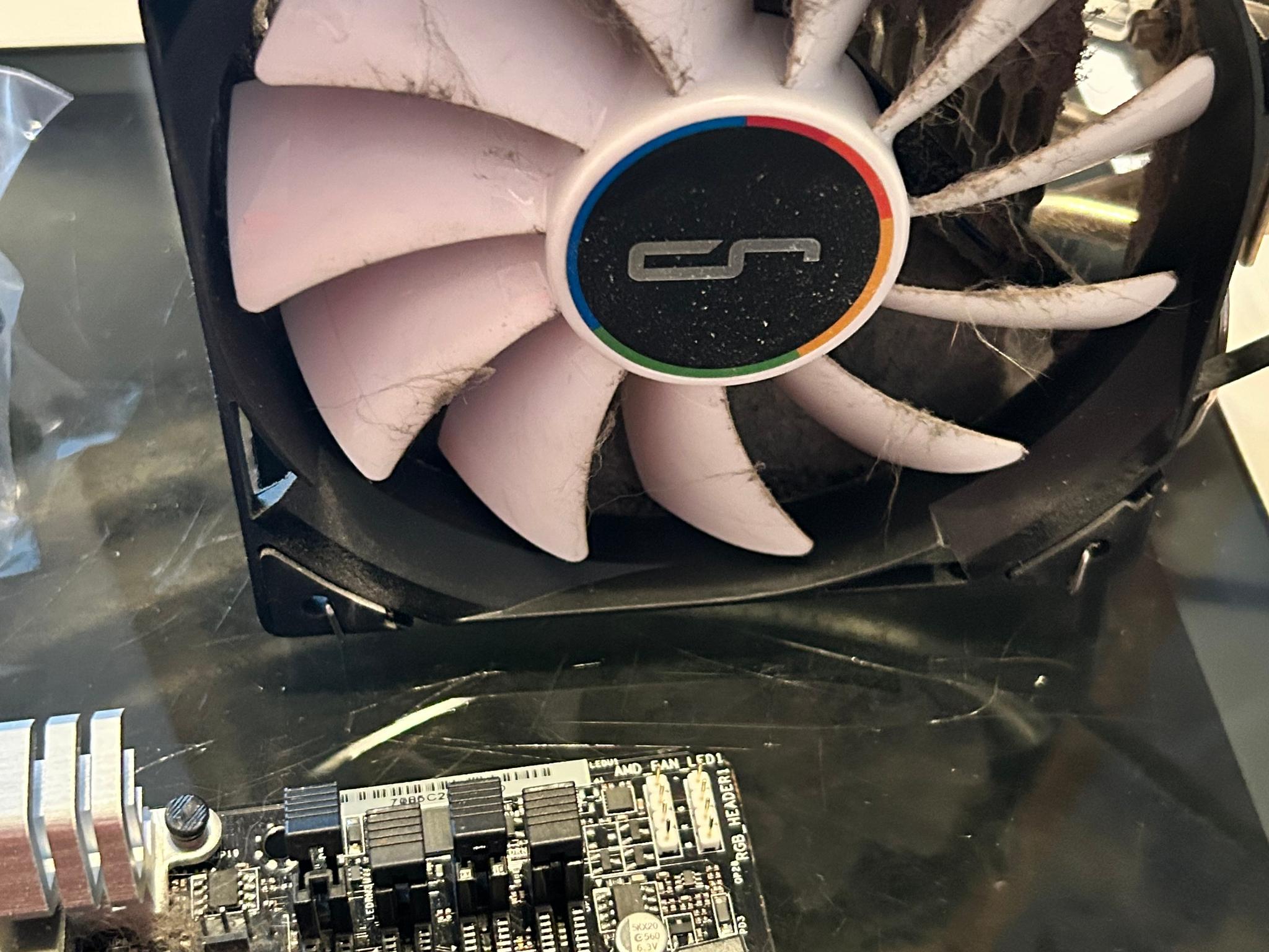 ASRock AB350 Pro 4 MB, Ryzen 5 1600x and tower cooler