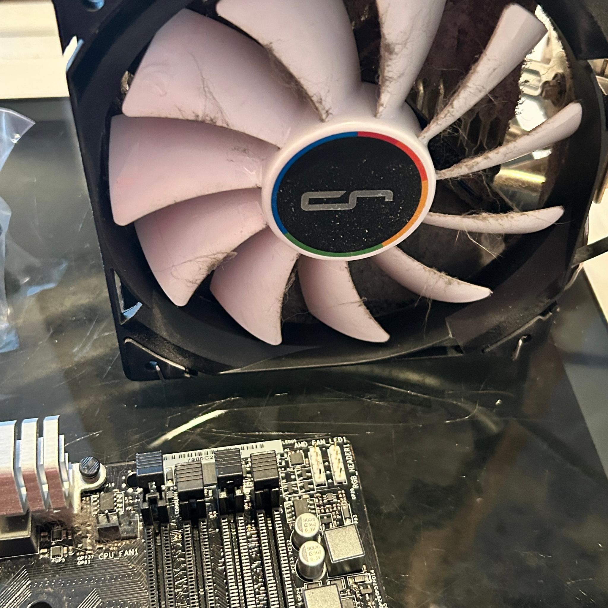 ASRock AB350 Pro 4 MB, Ryzen 5 1600x and tower cooler