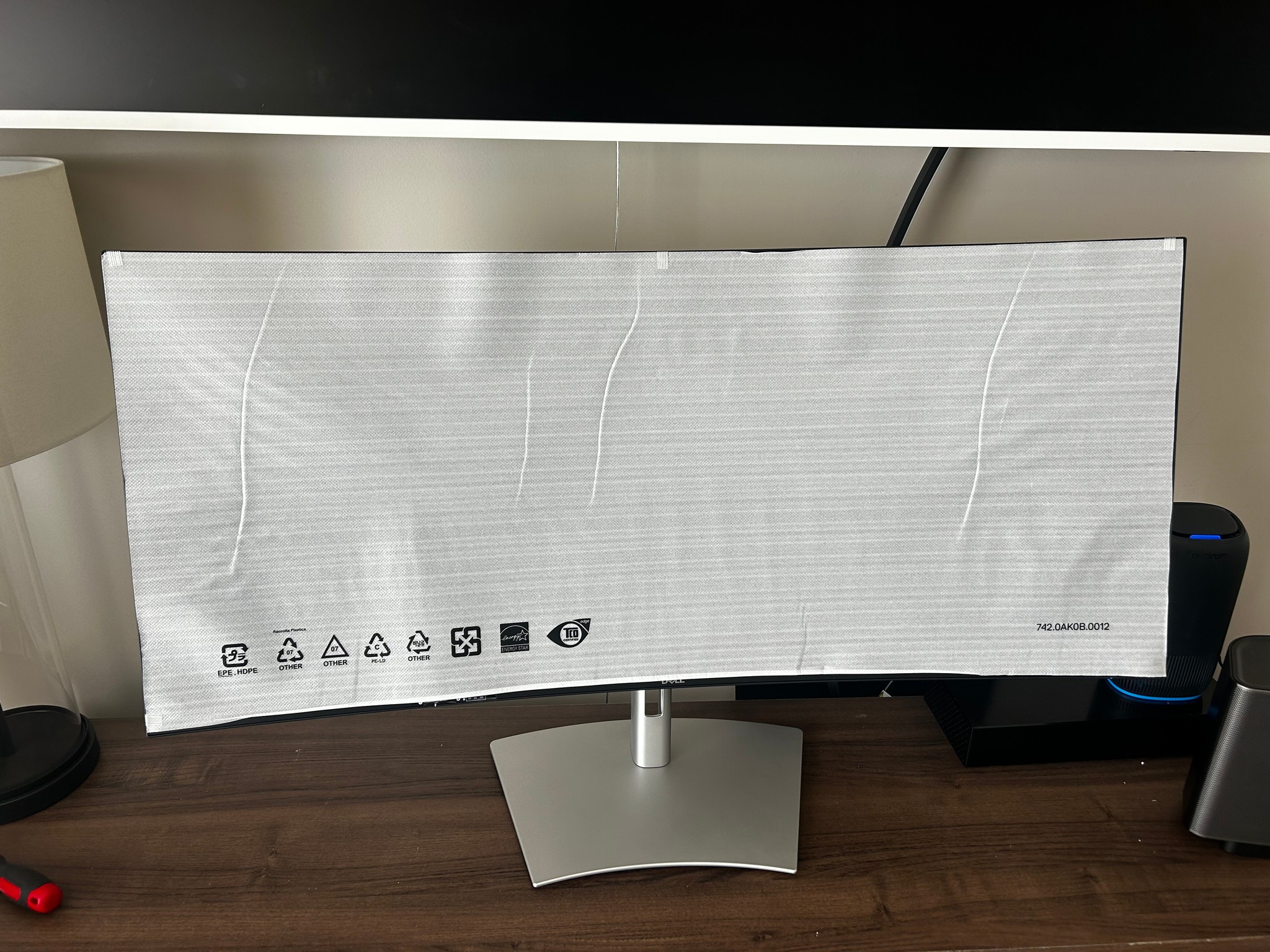 BRAND NEW Dell UltraSharp 40” 5K (5120x2160) Curved Thunderbolt Hub Monitor ($2,499 MSRP)  (U4025QW)