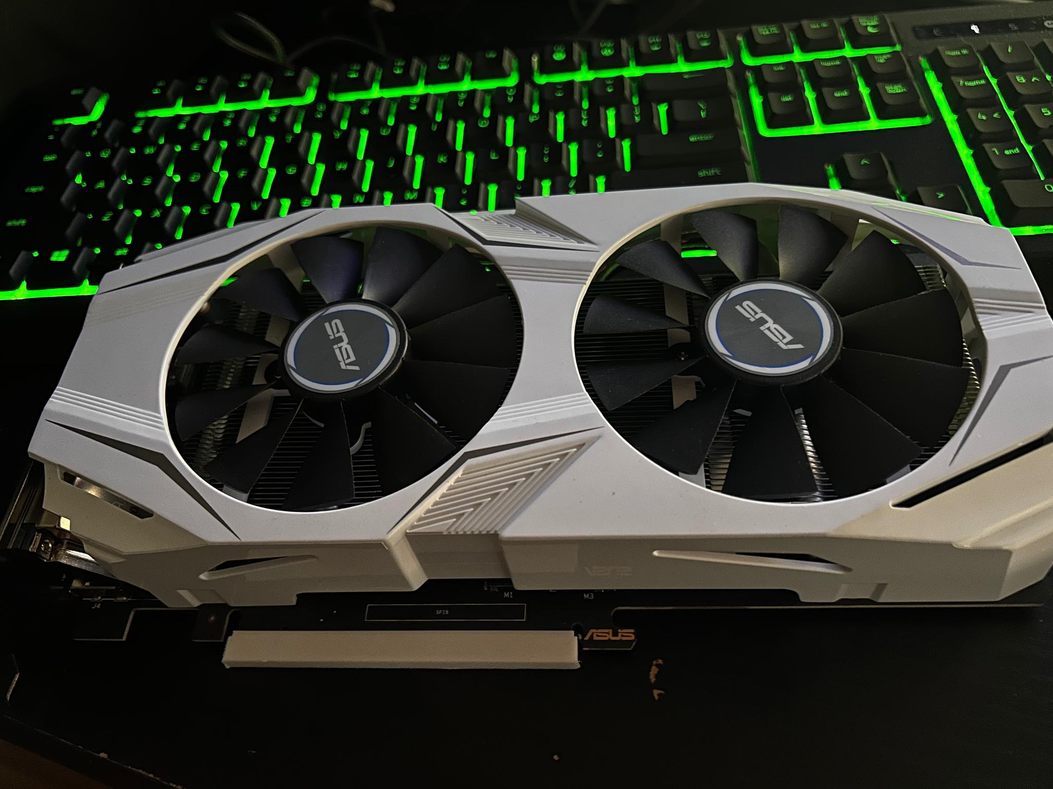 asus gtx 1060 3GB white dual fan for budget gaming PC