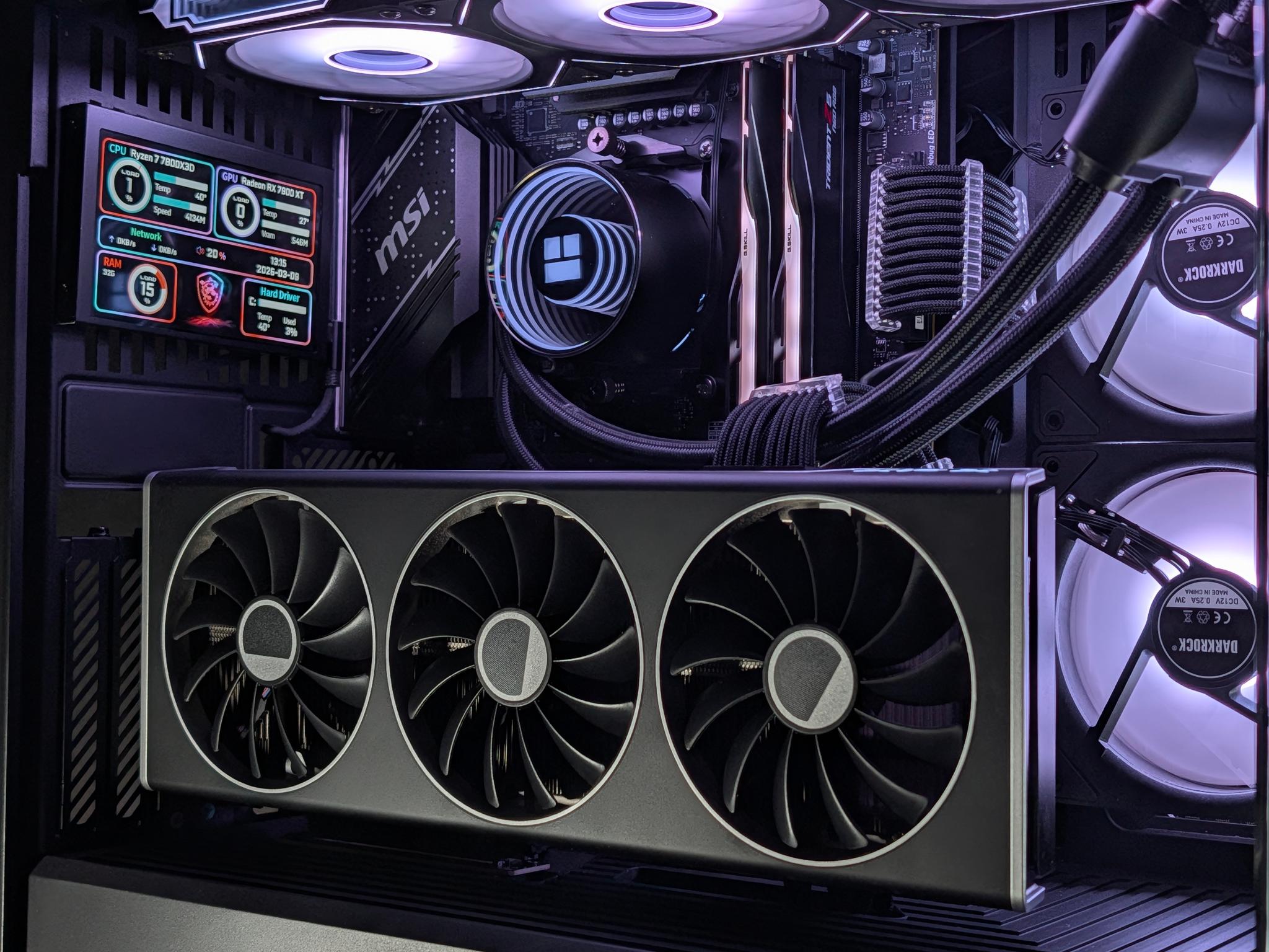 🖤🤍Ryzen 7 7800x3D/RX 7900 XT 20GB Gaming/Streaming PC🤍🖤