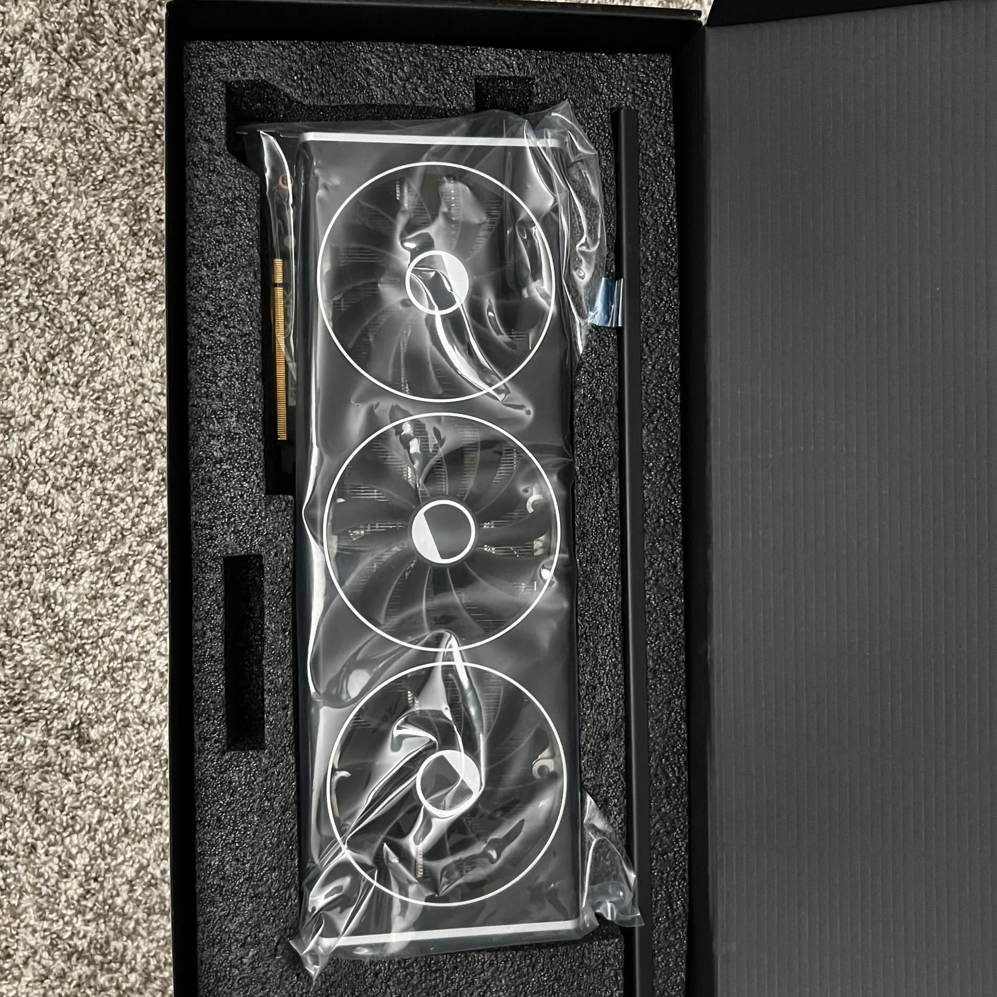 XFX Speedster MERC 310 AMD Radeon RX 7900 XTX Black Edition 24GB GDDR6 Graphics