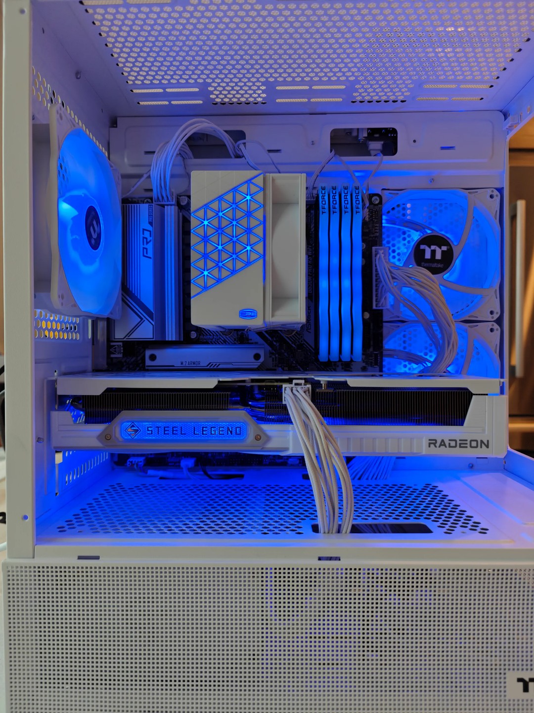 1440P - White PC - AMD Radeon RX 9060 XT 16GB - AMD Ryzen 9600X