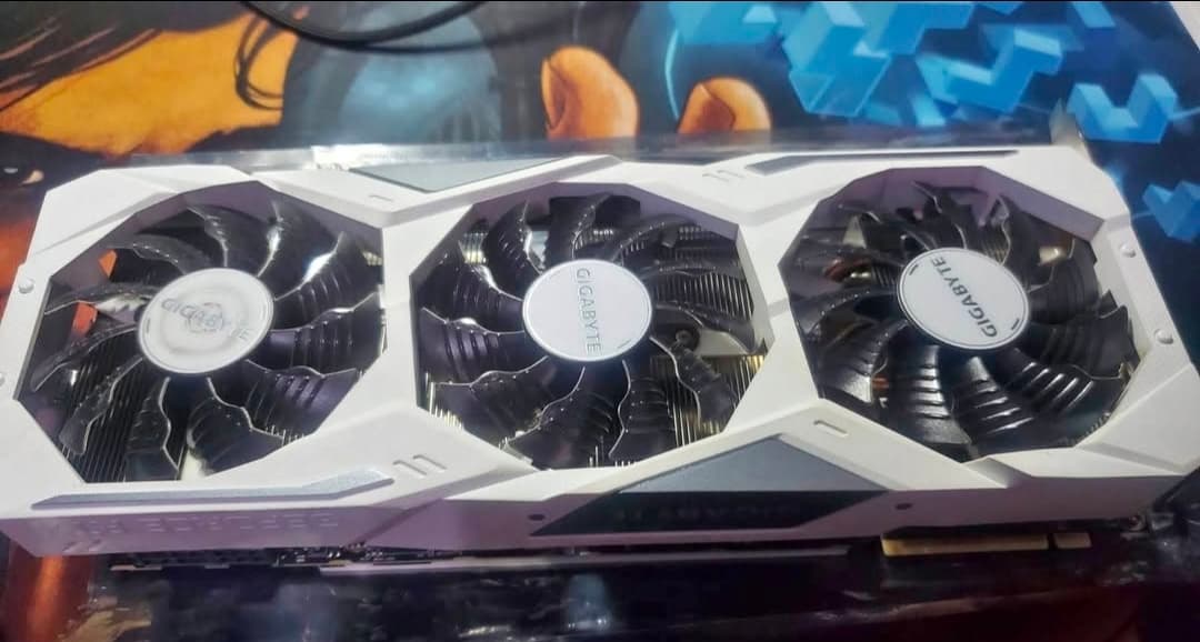 GIGABYTE GeForce RTX 2080 SUPER GAMING OC WHITE GDDR6 Graphics Card - 8GB