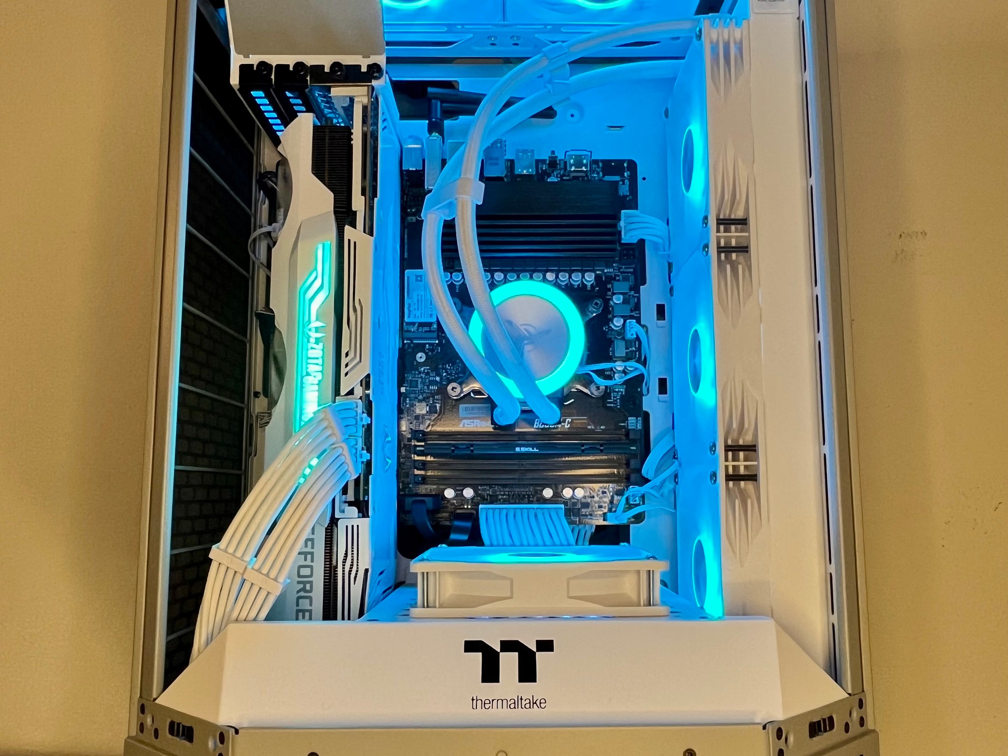 ❄️SnowFall❄️ Ryzen 5 7500X3D| RTX 3080| 16GB DDR5| 1 TB SSD| 1440p Gaming PC