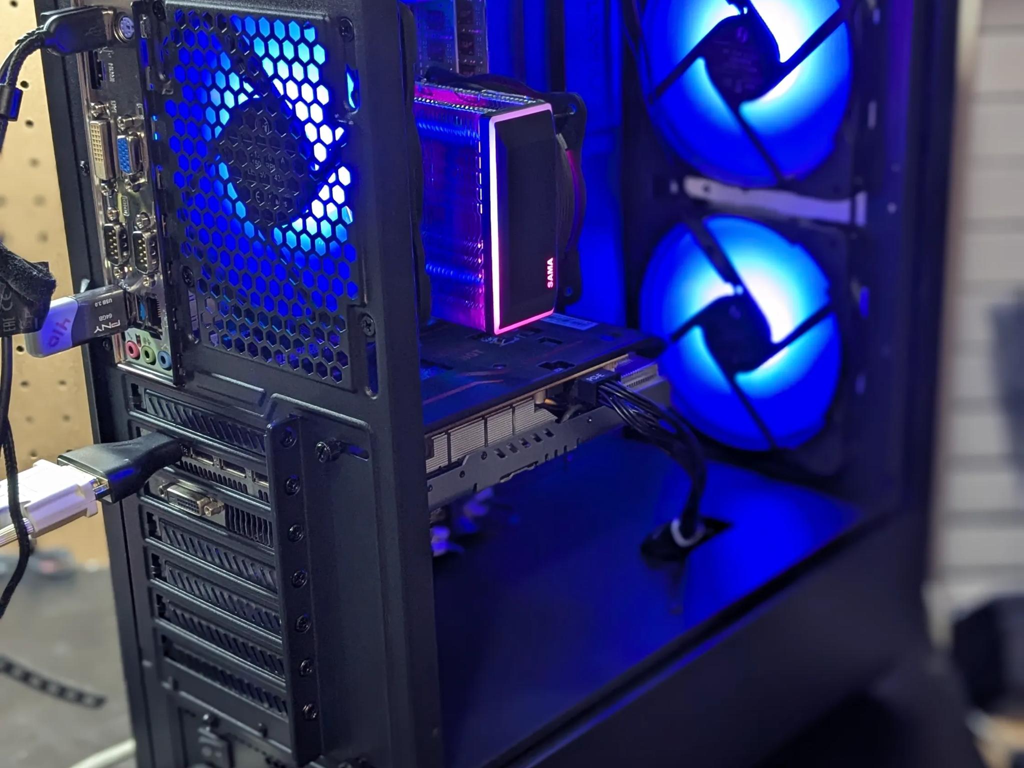 100 FPS Fortnite | 180 Day Warranty | Xeon (same as i7), 16GB RAM, 480GB SSD, RX 580, Win10, Wifi